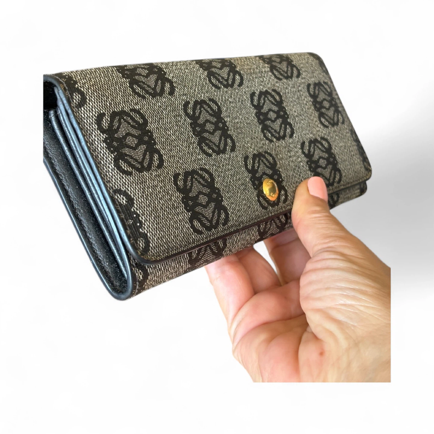 Loewe Anagram Trifold Wallet - photo 2