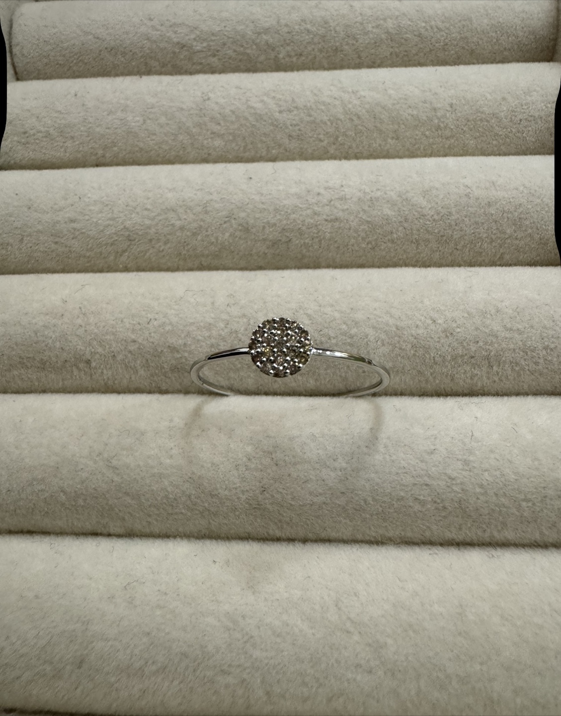 18K real gold with 0.10 carats of natural diamond ring