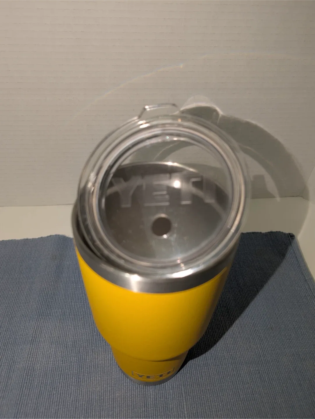 YETI 30 oz Tumbler - Yellow image indicator(3)