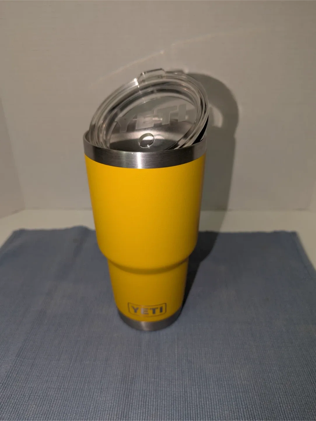 YETI 30 oz Tumbler - Yellow image indicator(4)