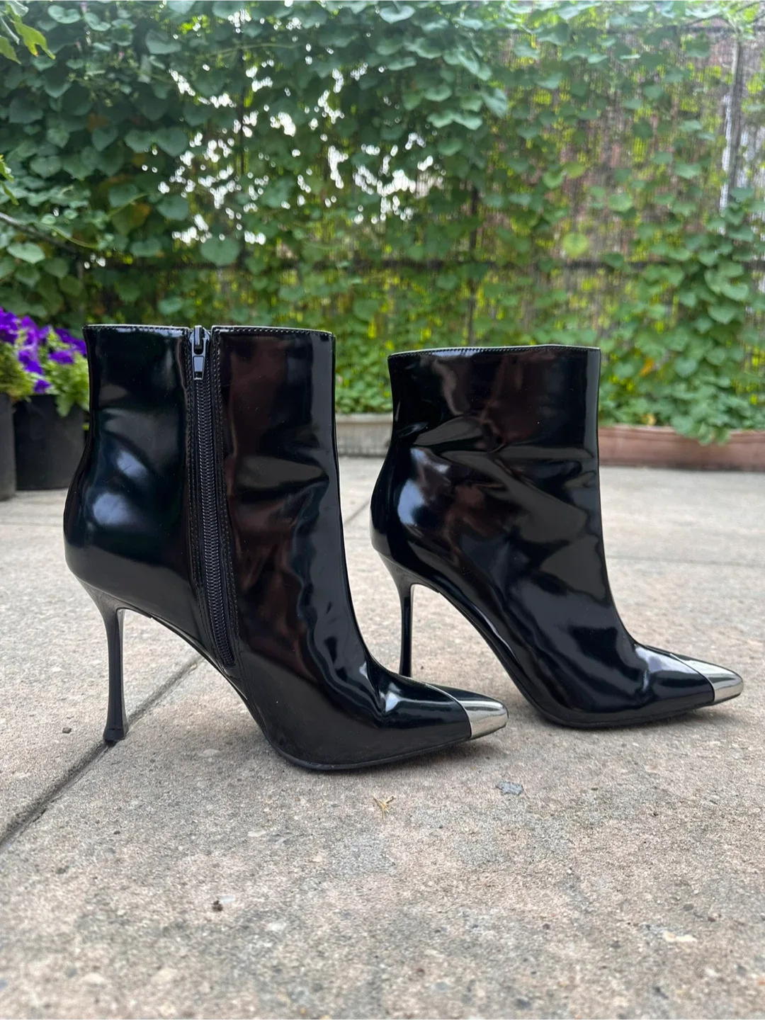 Black Ankle Boots with Silver Toe image indicator(3)