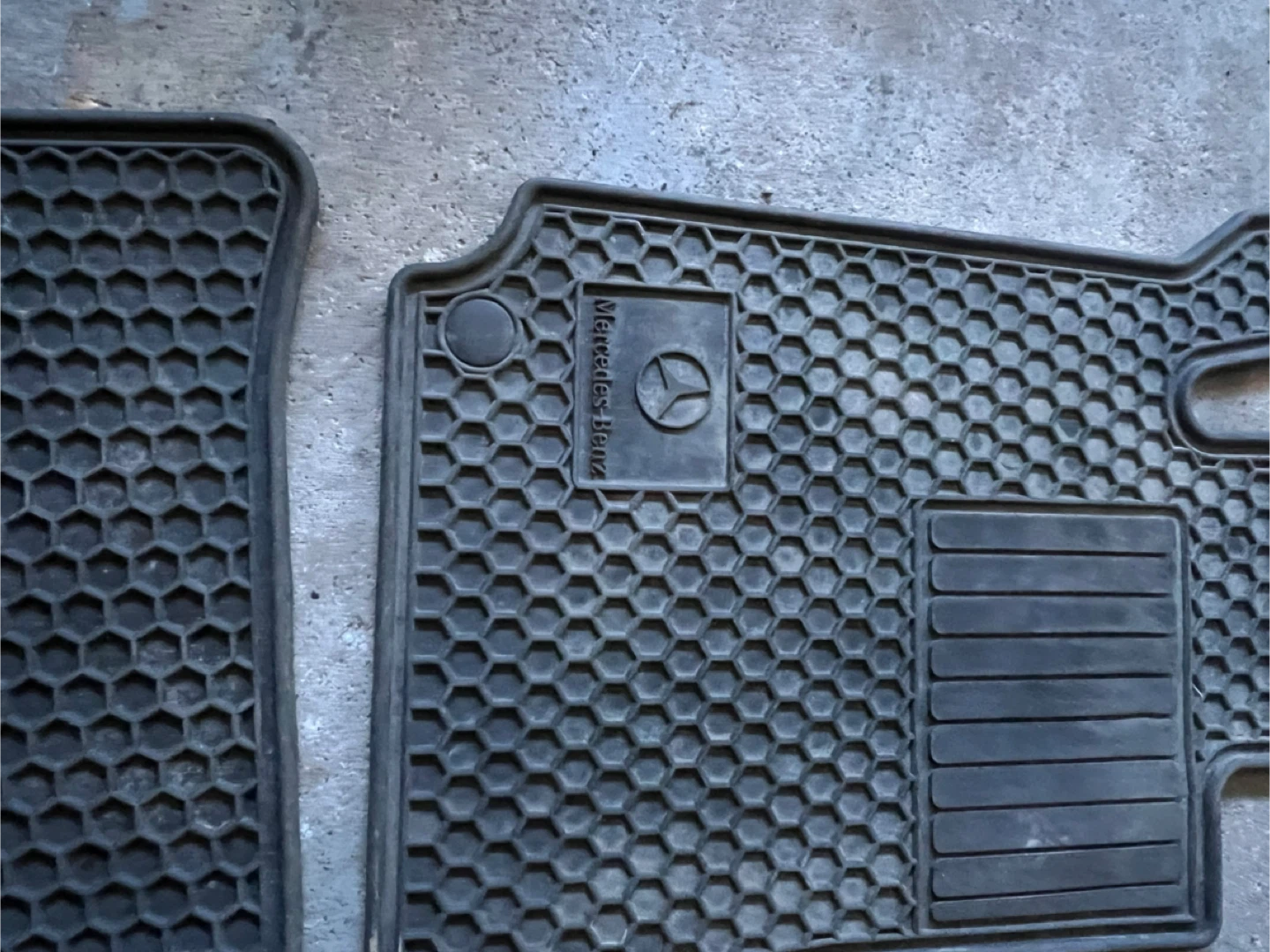 C300 Mercedes-Benz Car Floor Mats - Black - photo 4
