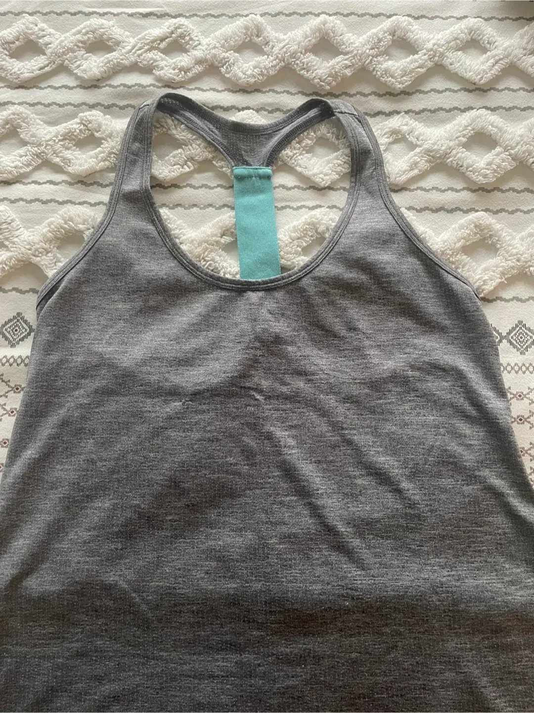 Old Navy Active Tank Top - Size S image indicator(4)
