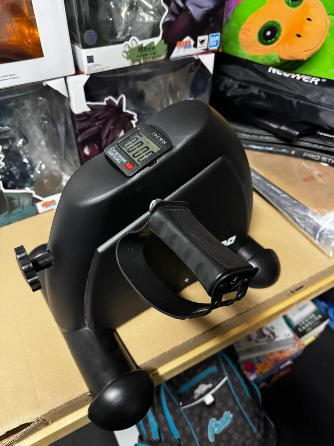 TODO Under Desk Bike Pedal Exerciser - Black image indicator(2)