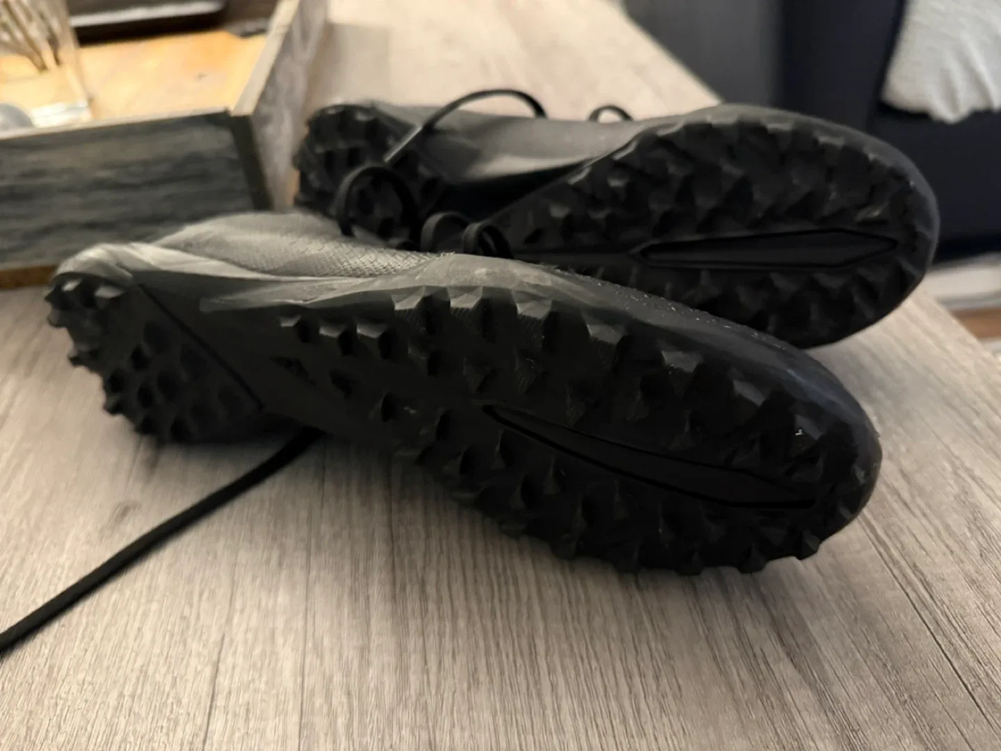 Soccer turf cleats image indicator(5)