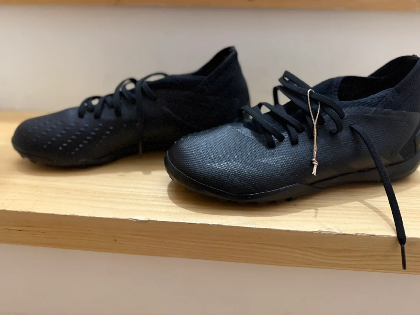 Soccer turf cleats image indicator(4)