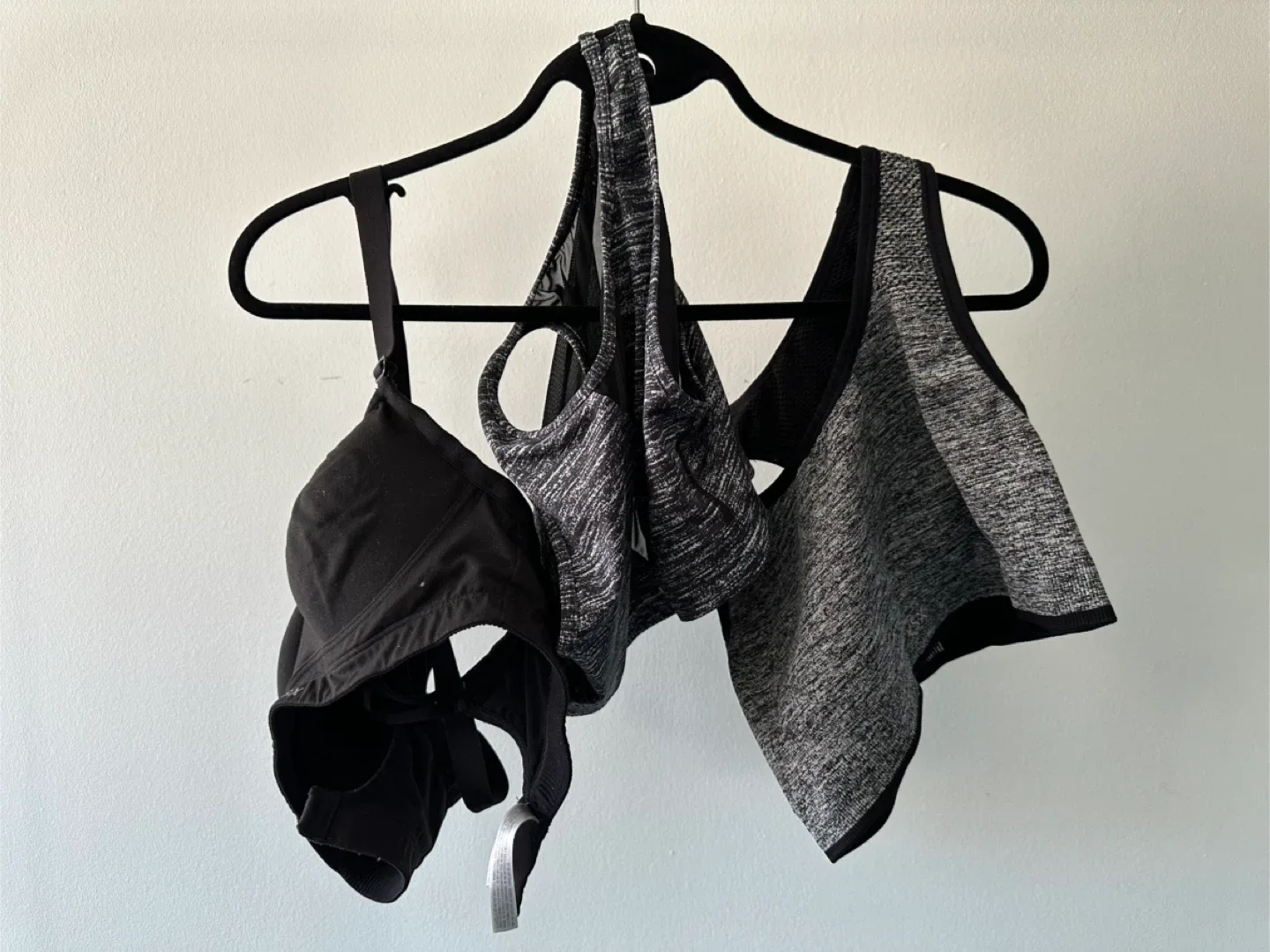 Victoria's Secret VSX Sports Bra Bundle thumbnail