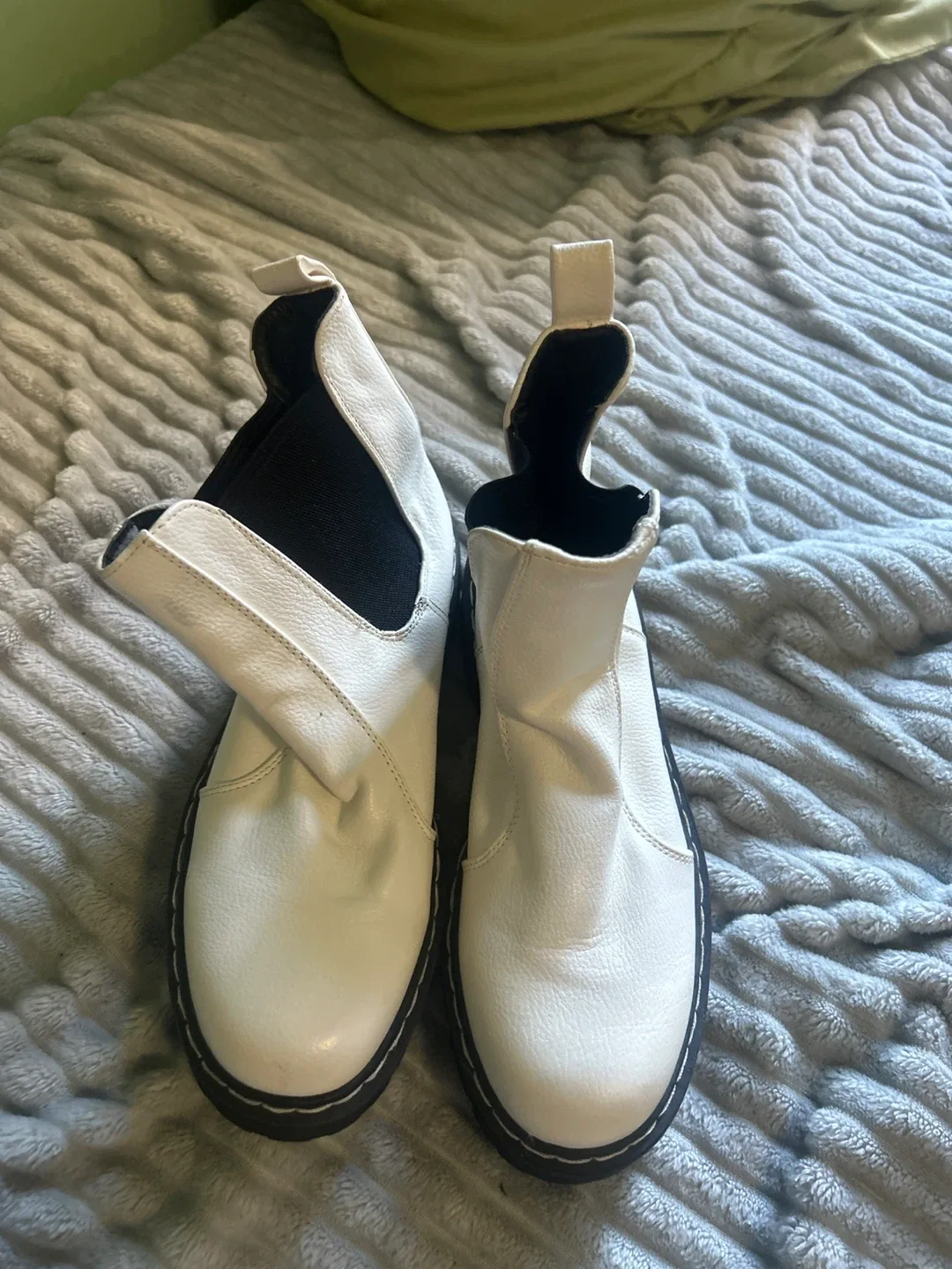 Shoeberry Jules White Chelsea Boots, Size 9 image indicator(3)