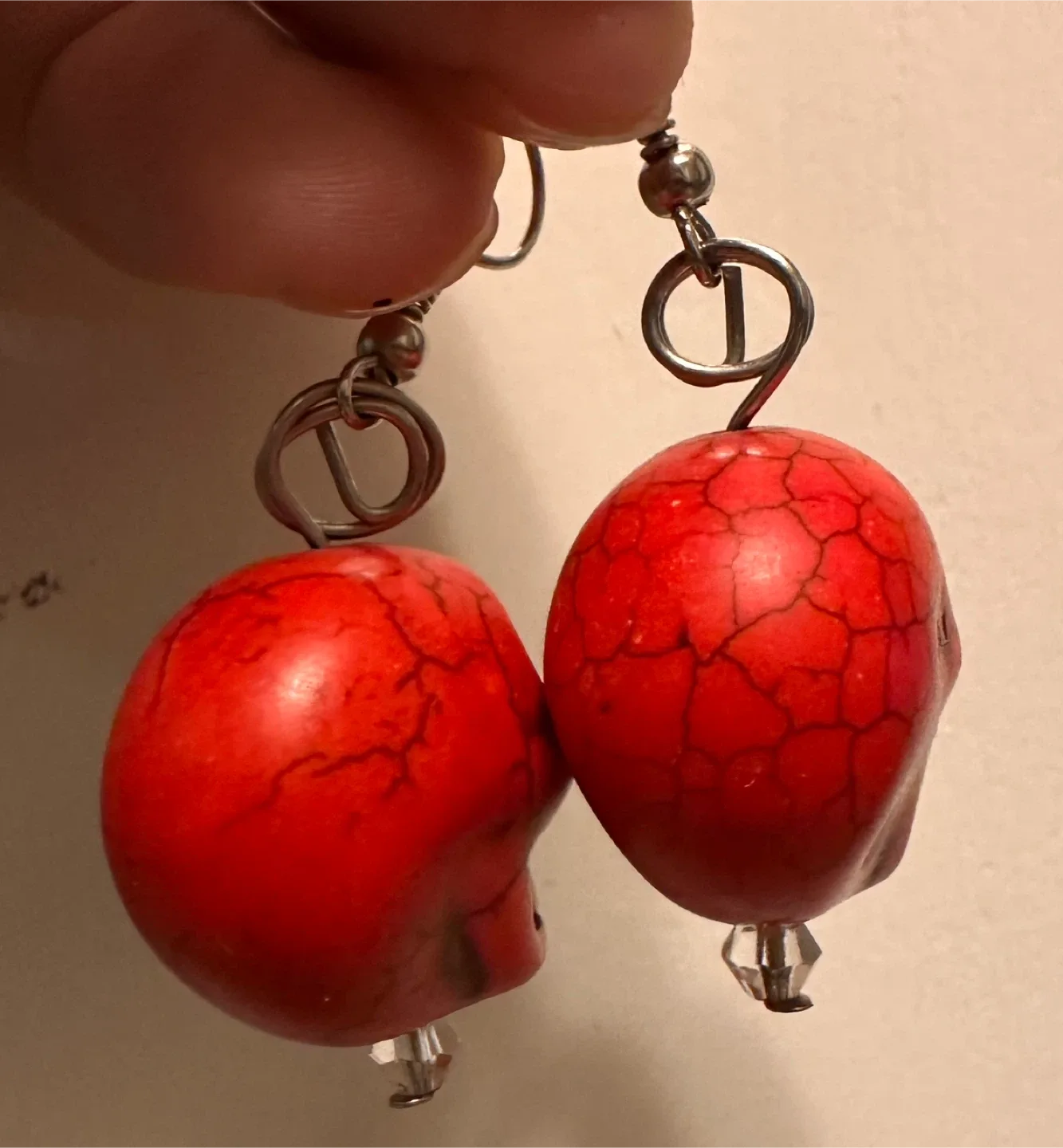 Red Skull Dangle Earrings image indicator(5)