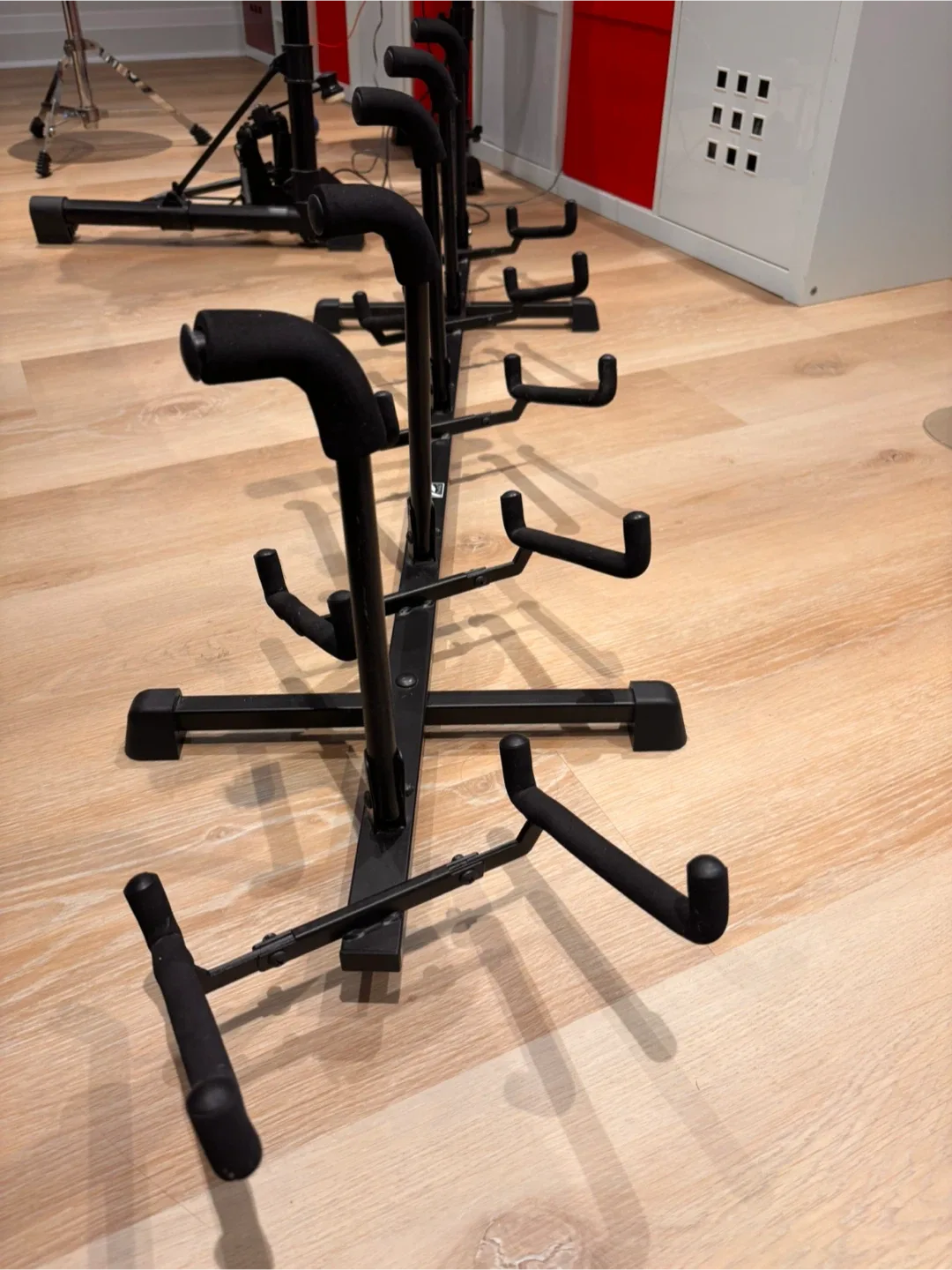 Profile Guitar Stand - 5 piece guitar rack image indicator(3)