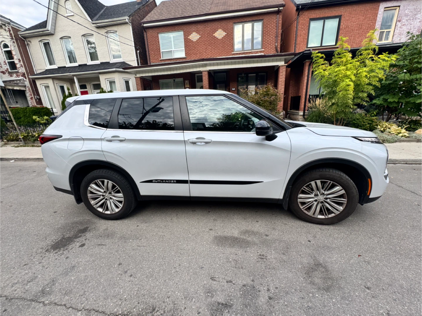 Mitsubishi Outlander - photo 4