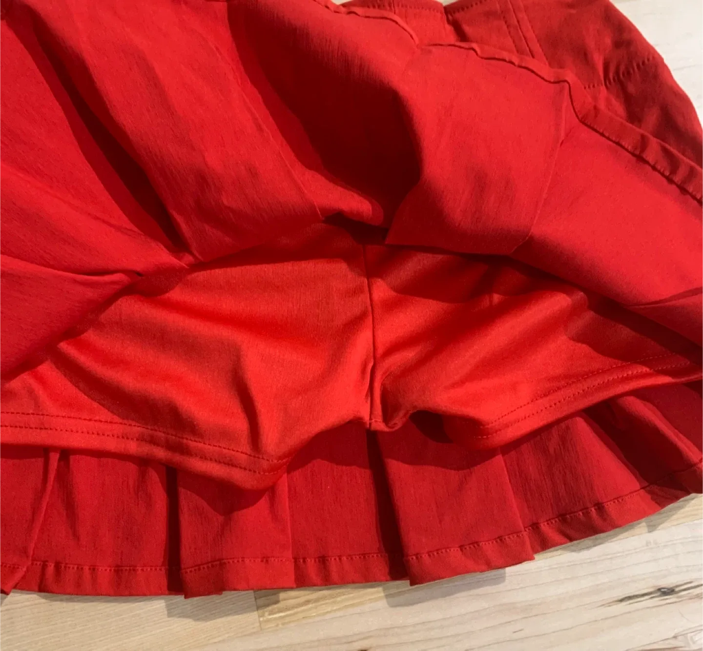 Red Pleated Mini Skirt image indicator(2)