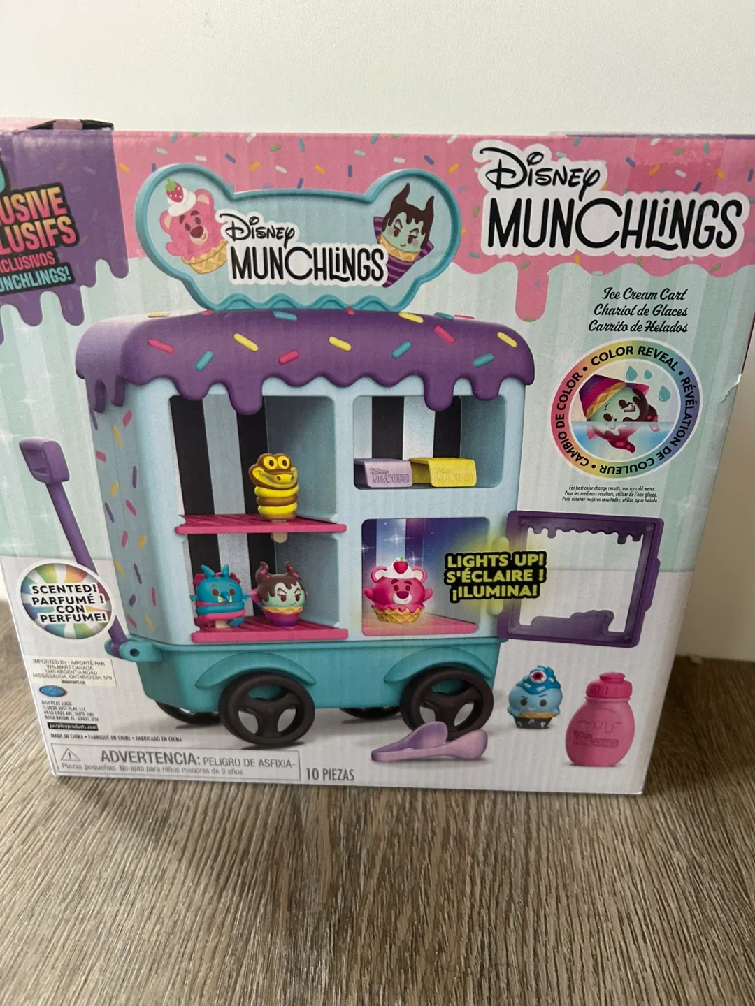 Disney Munchling ice cream Cart - New in Box image indicator(2)