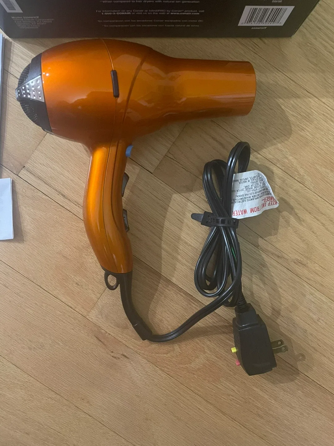 Infiniti Pro Conair 1875 Watt Salon Styler Hair Dryer image indicator(2)