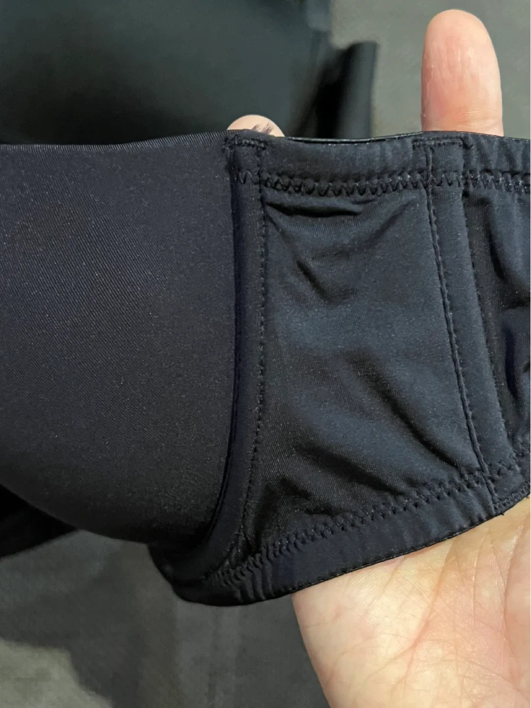 LVER & STRM.LINE Bras - Size 34B/36B image indicator(4)