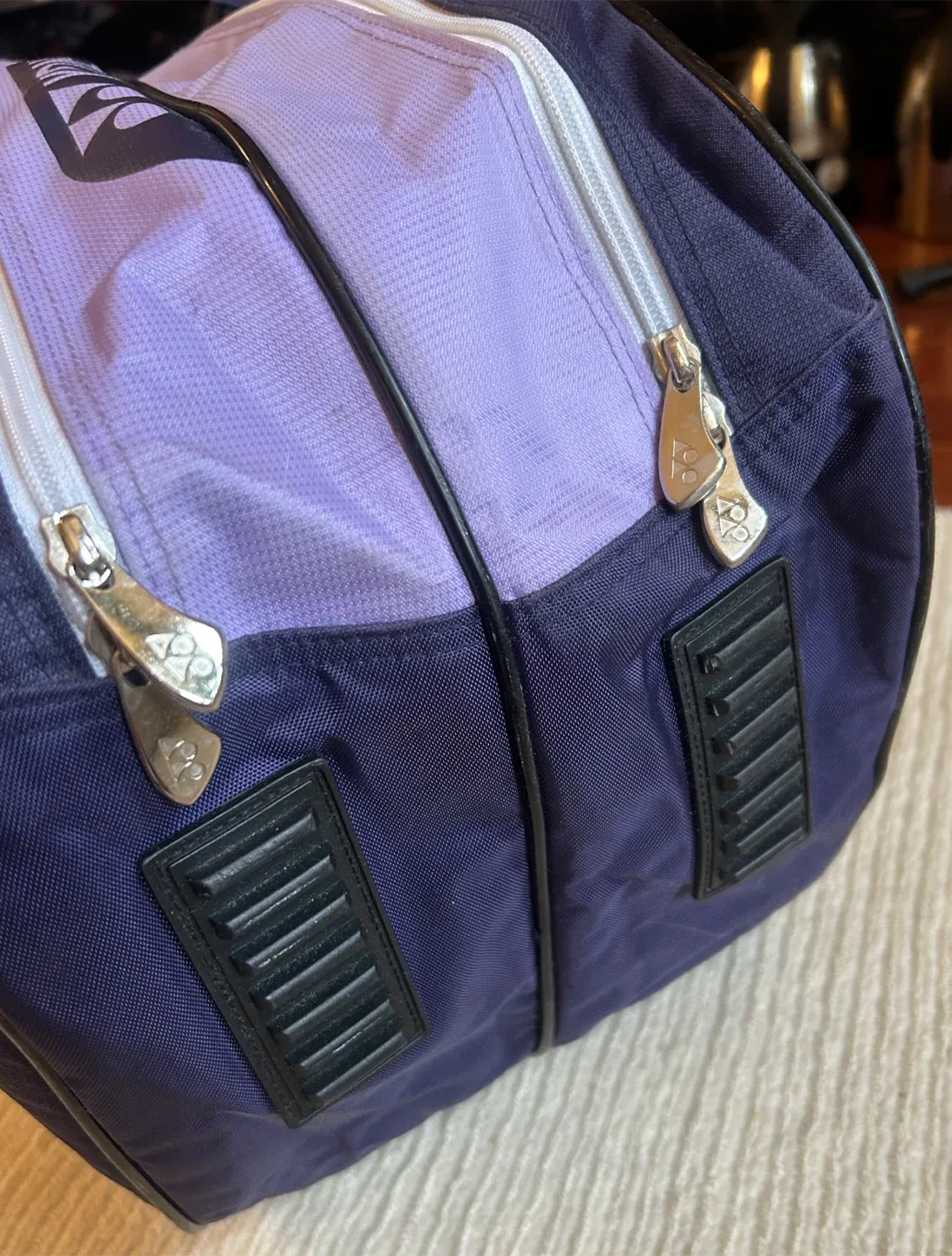 YONEX Tennis/Badminton Bag image indicator(6)