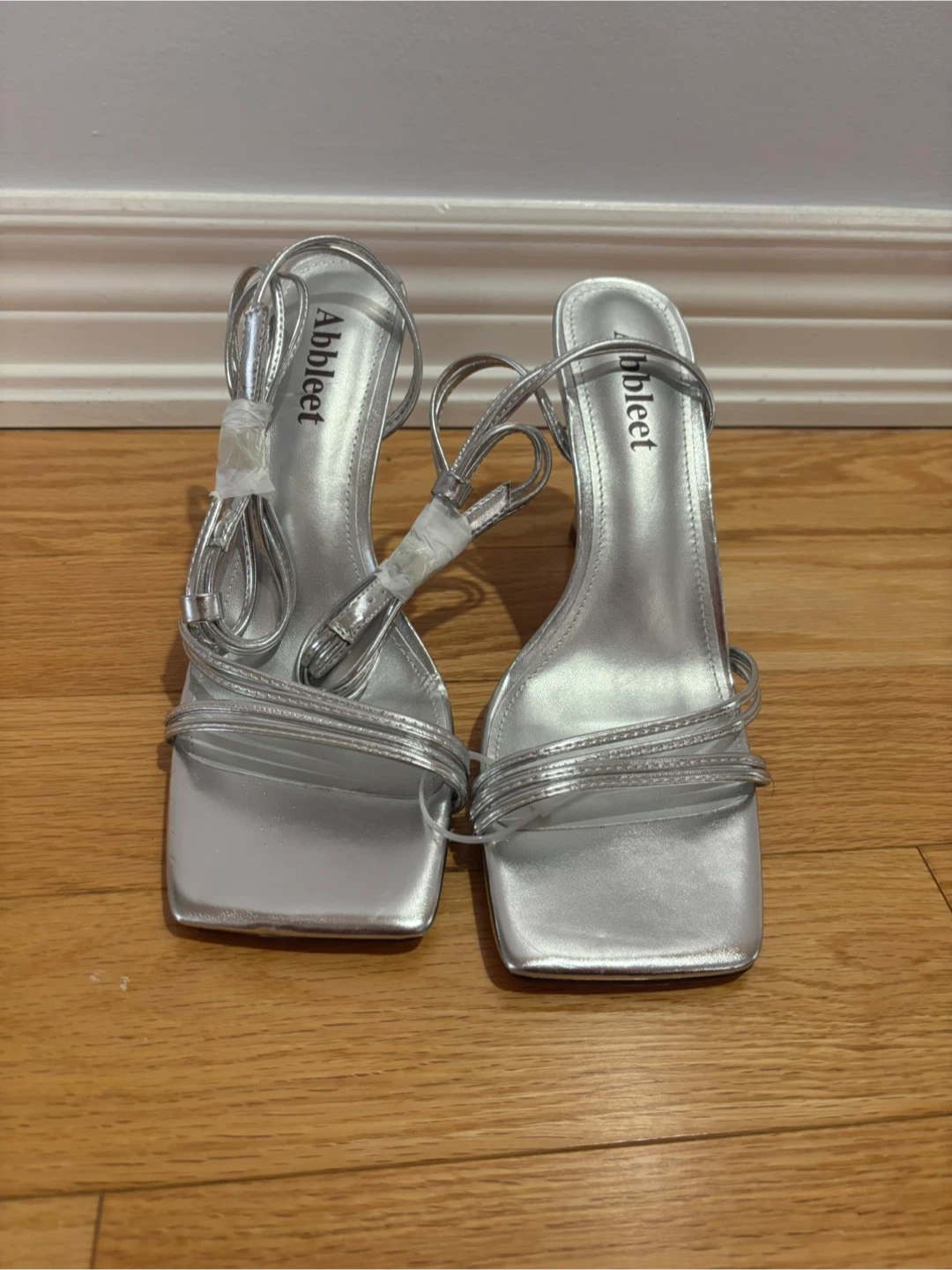 Abbleet Silver Heels - Size 10 - New