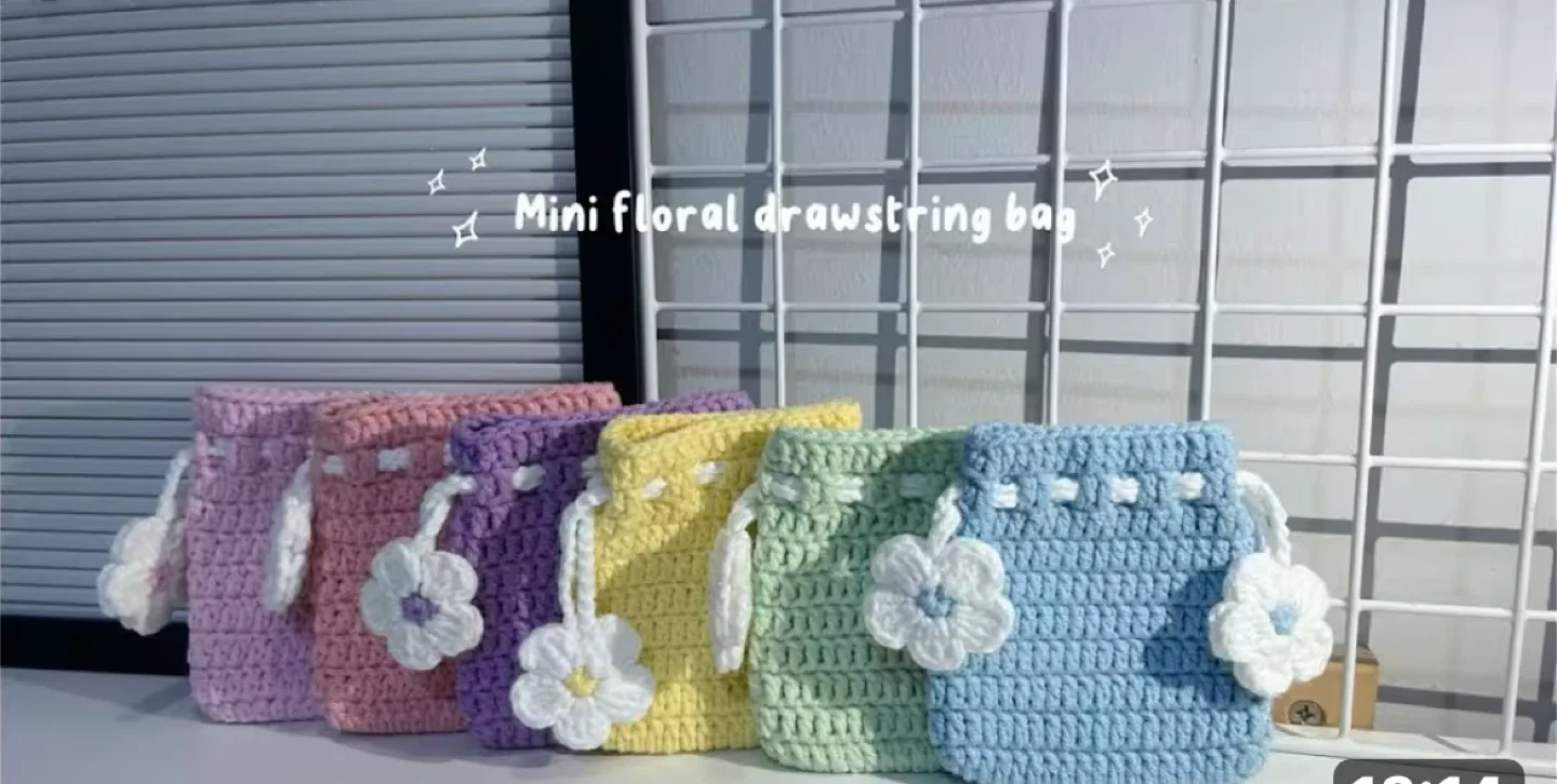 Handmade Mini Floral Drawstring Bag image indicator(2)