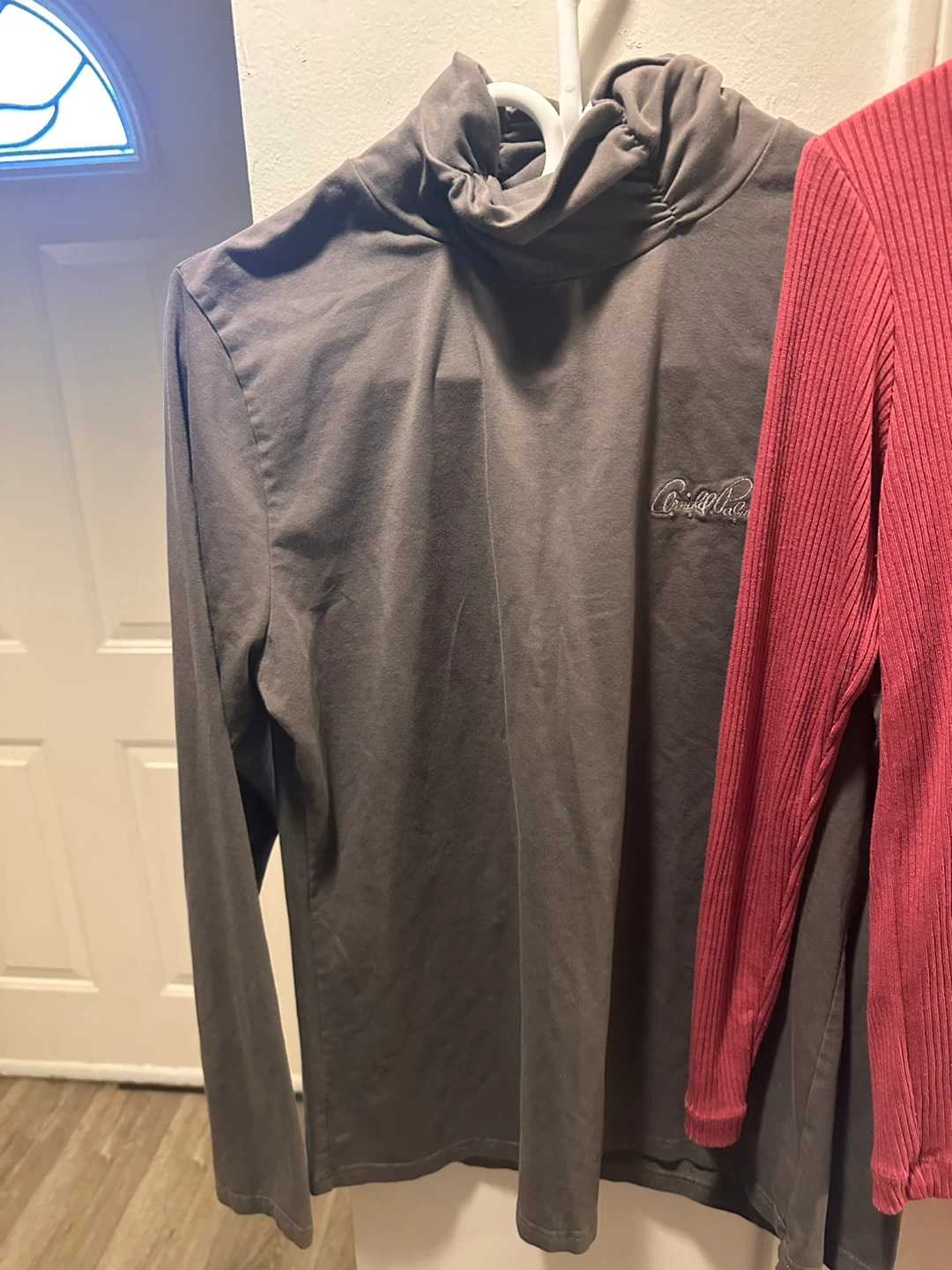 5 Bundle of Women's Tops (h) - photo 2