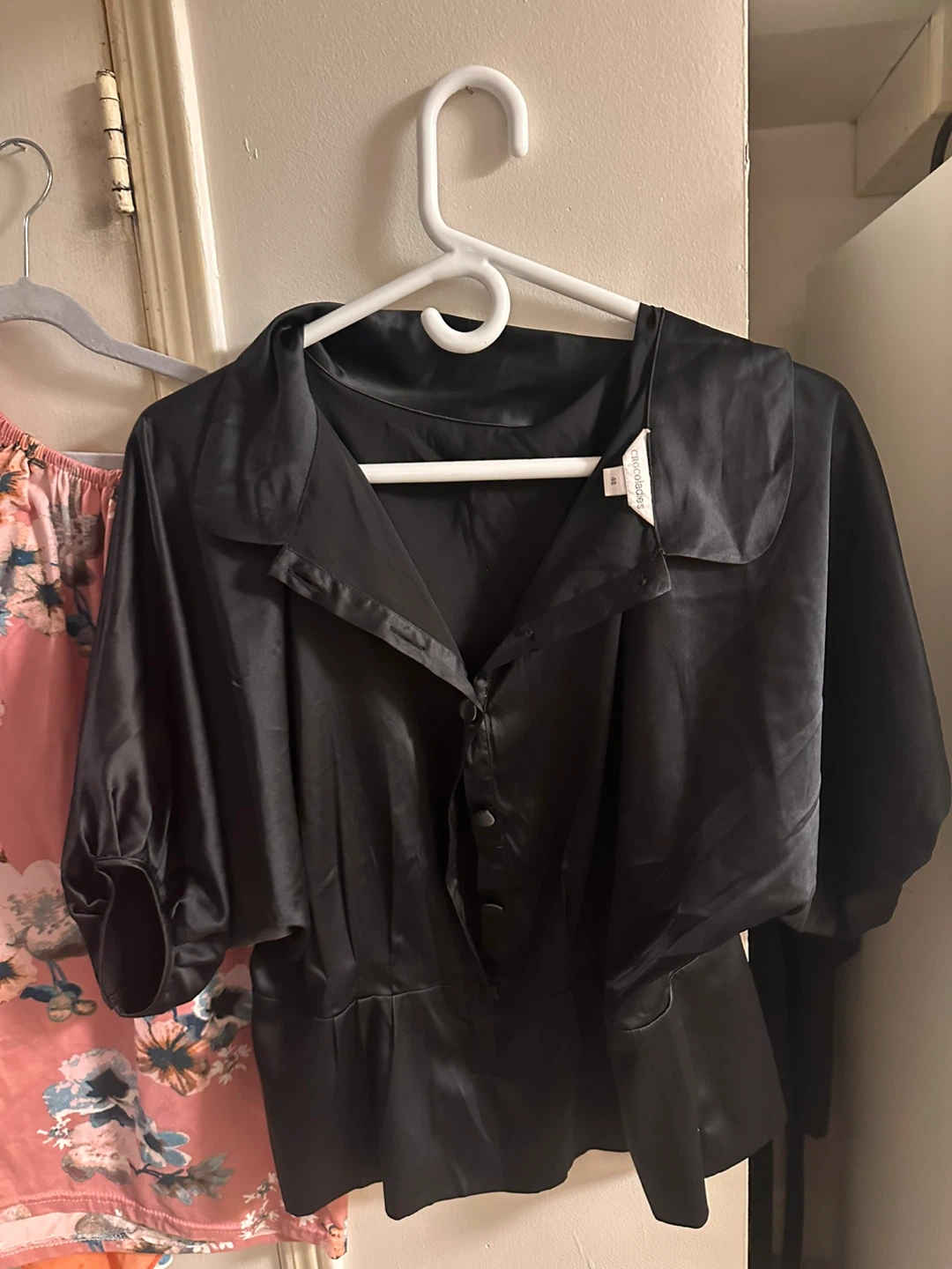 5 Bundle of Women's Tops (h) - photo 4