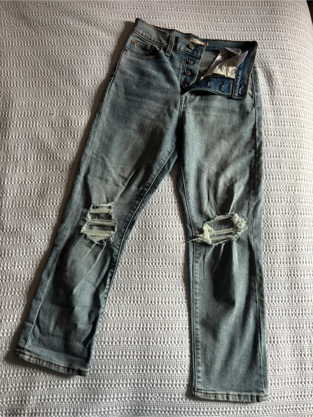 Levi's Wedgie Straight Jeans - Size 28 image indicator(3)