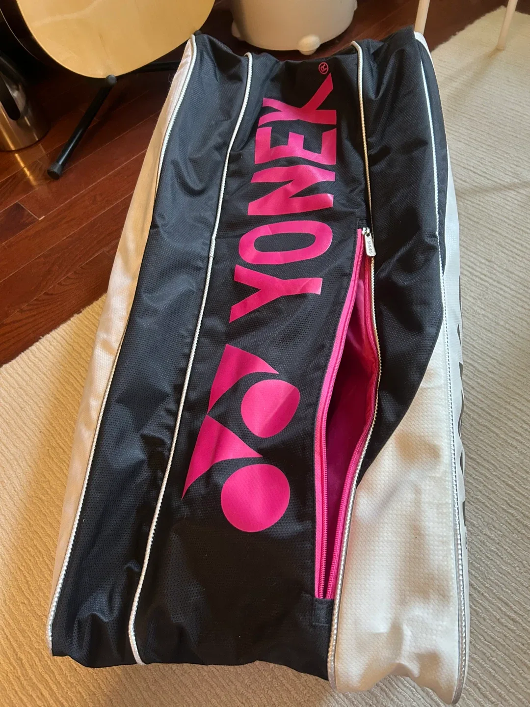 YONEX Pro 12-Racket Tennis Bag image indicator(9)
