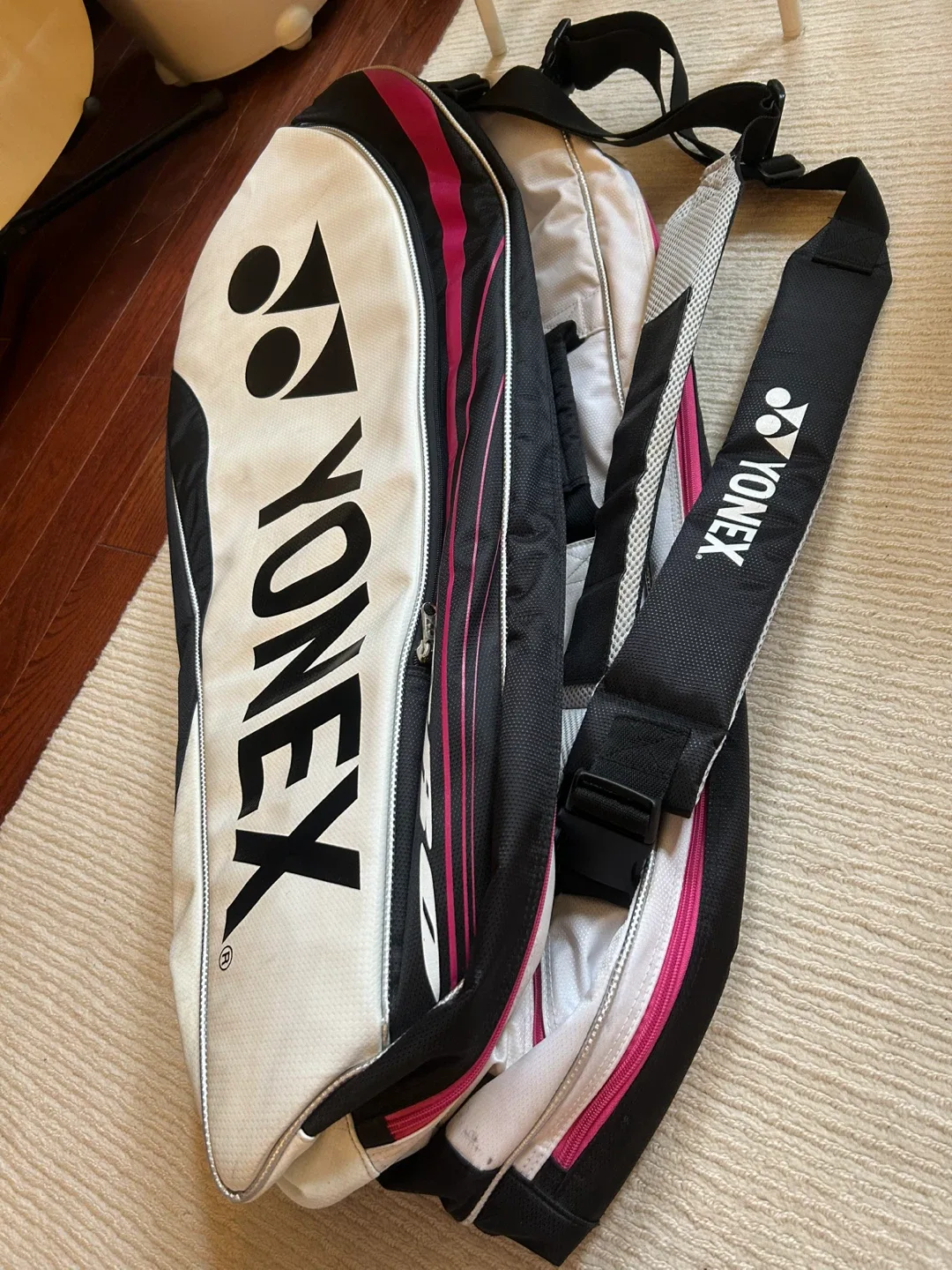 YONEX Pro 12-Racket Tennis Bag image indicator(10)