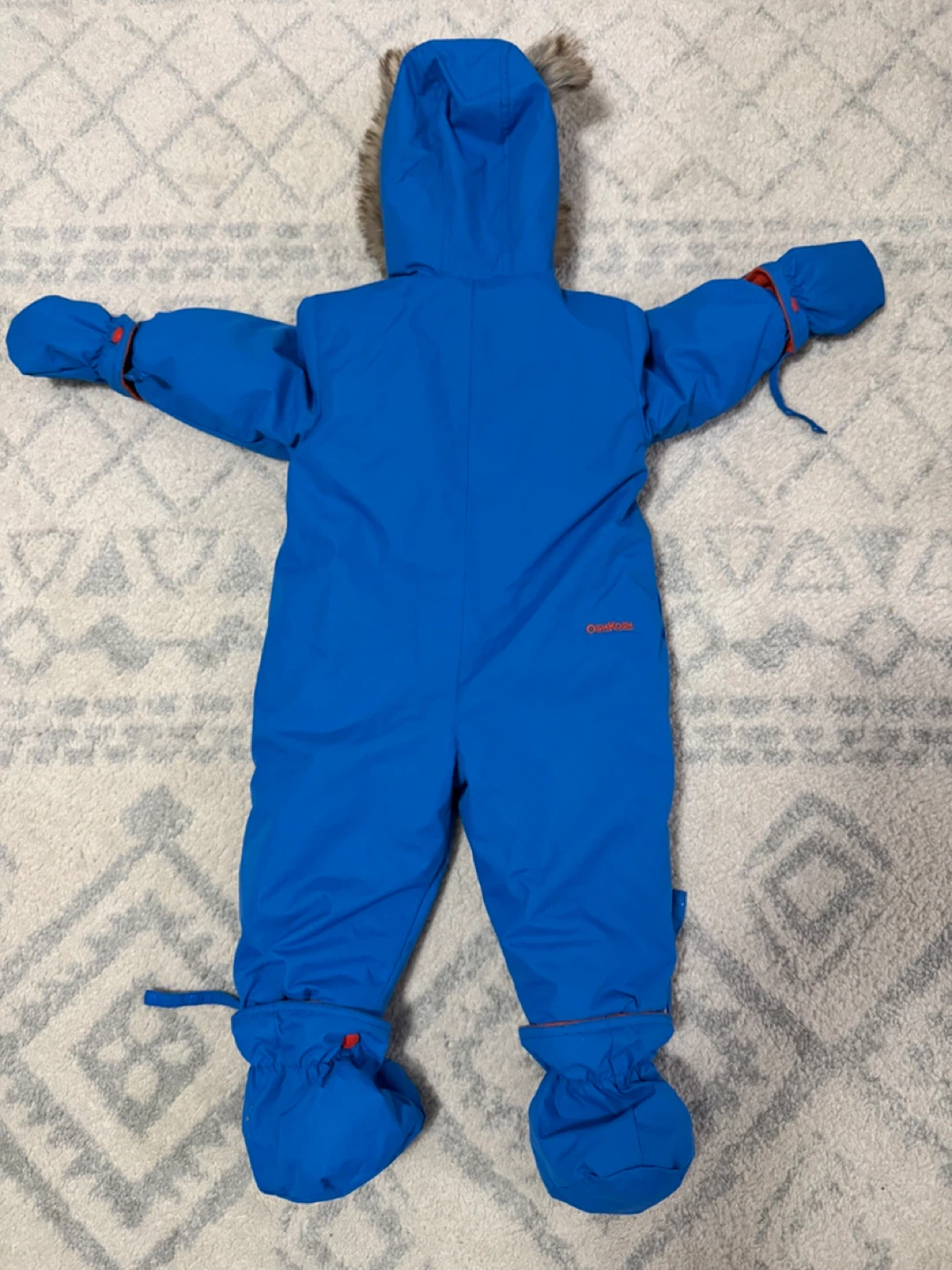 OshKosh B'gosh 18M Snowsuit - photo 2