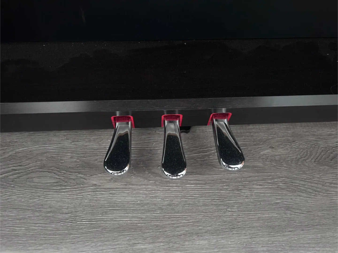 Yamaha Arius YDP-141 Digital Piano with Bench image indicator(6)