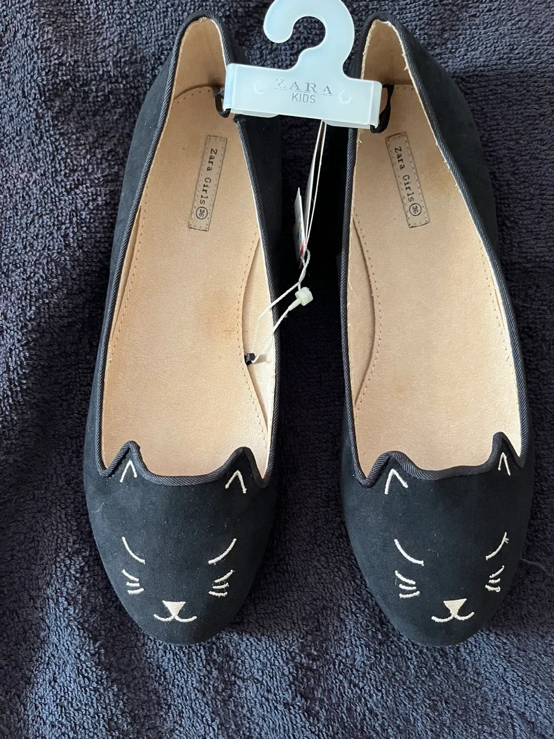 Zara Girls Black Cat Ballet Flats - Size 36 image indicator(2)