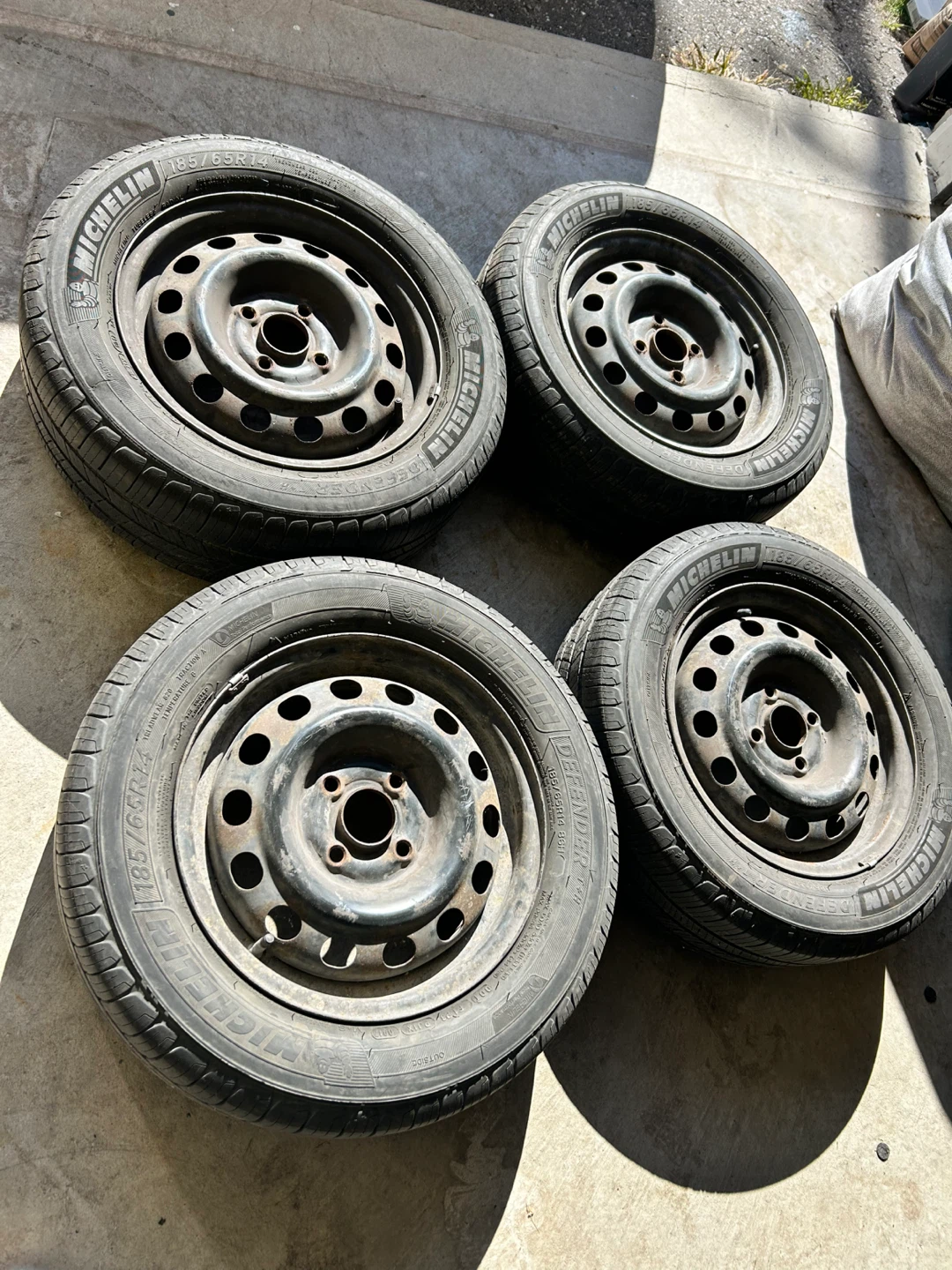 4 Bolt Rims With Tires - photo 3