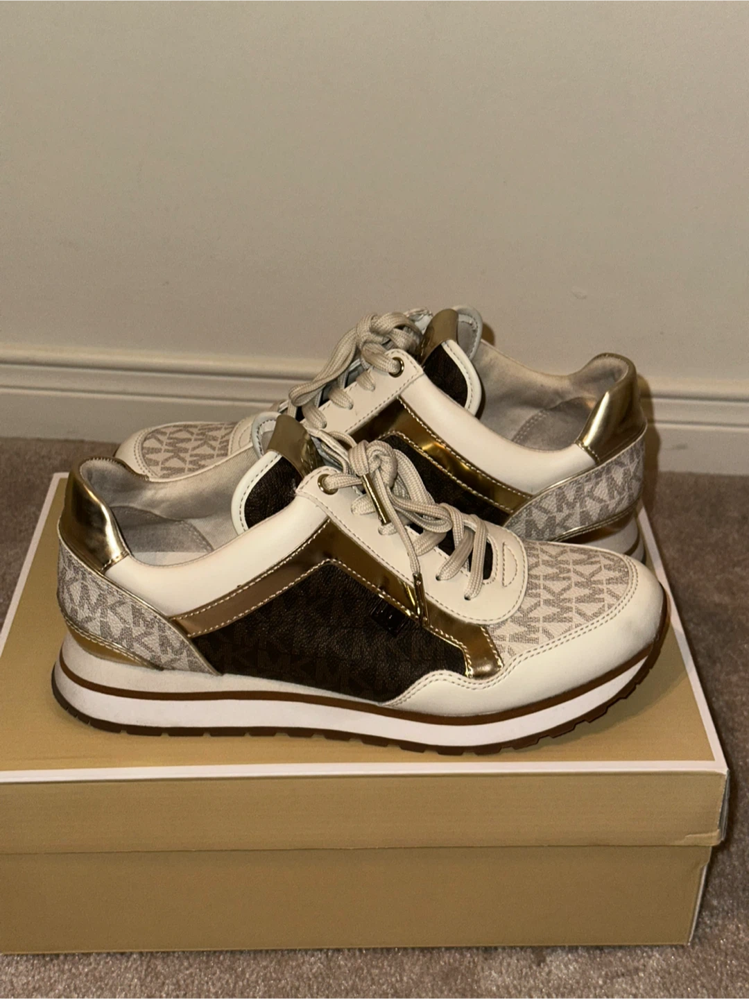 Michael Kors Sneakers, Size 7