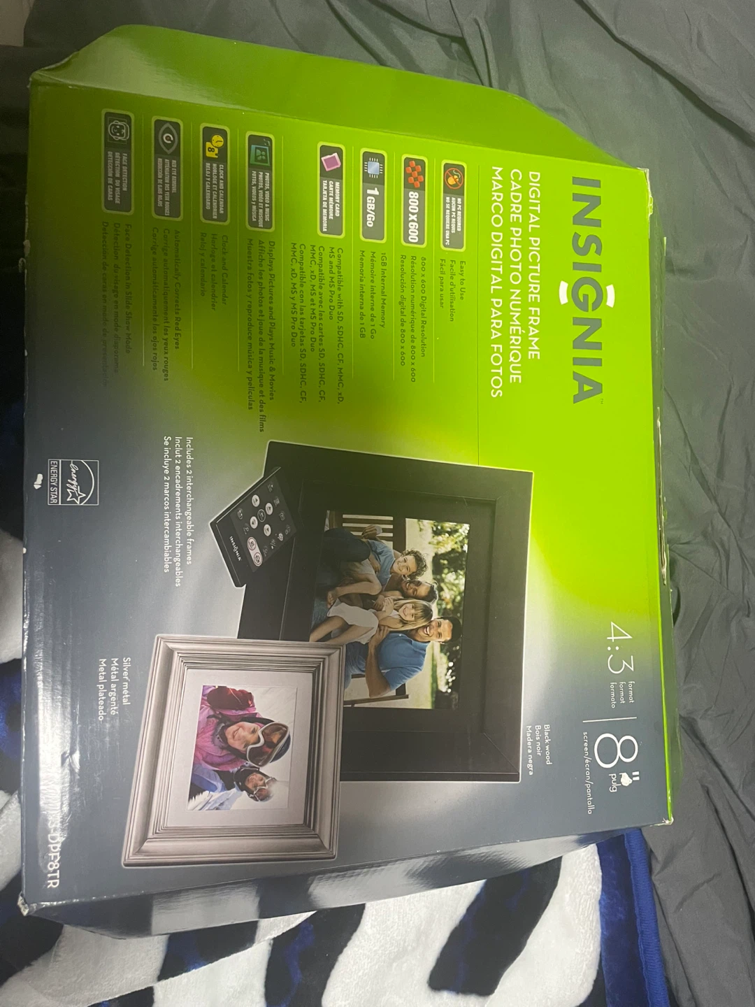 Insignia 8" Digital Picture Frame - Black - New in Box - photo 3