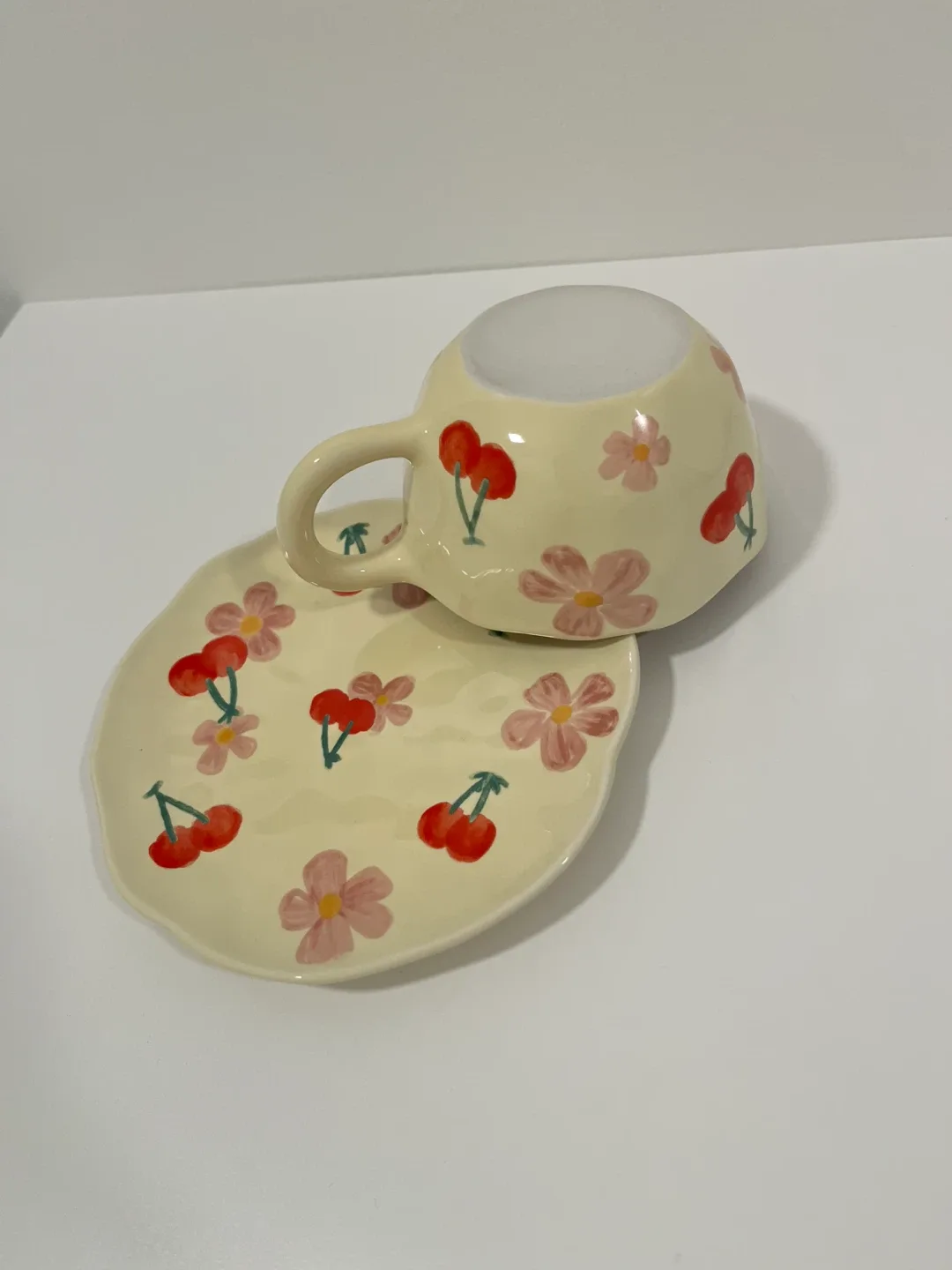 Tea cup & saucer: Cherry and floral hand painted image indicator(6)