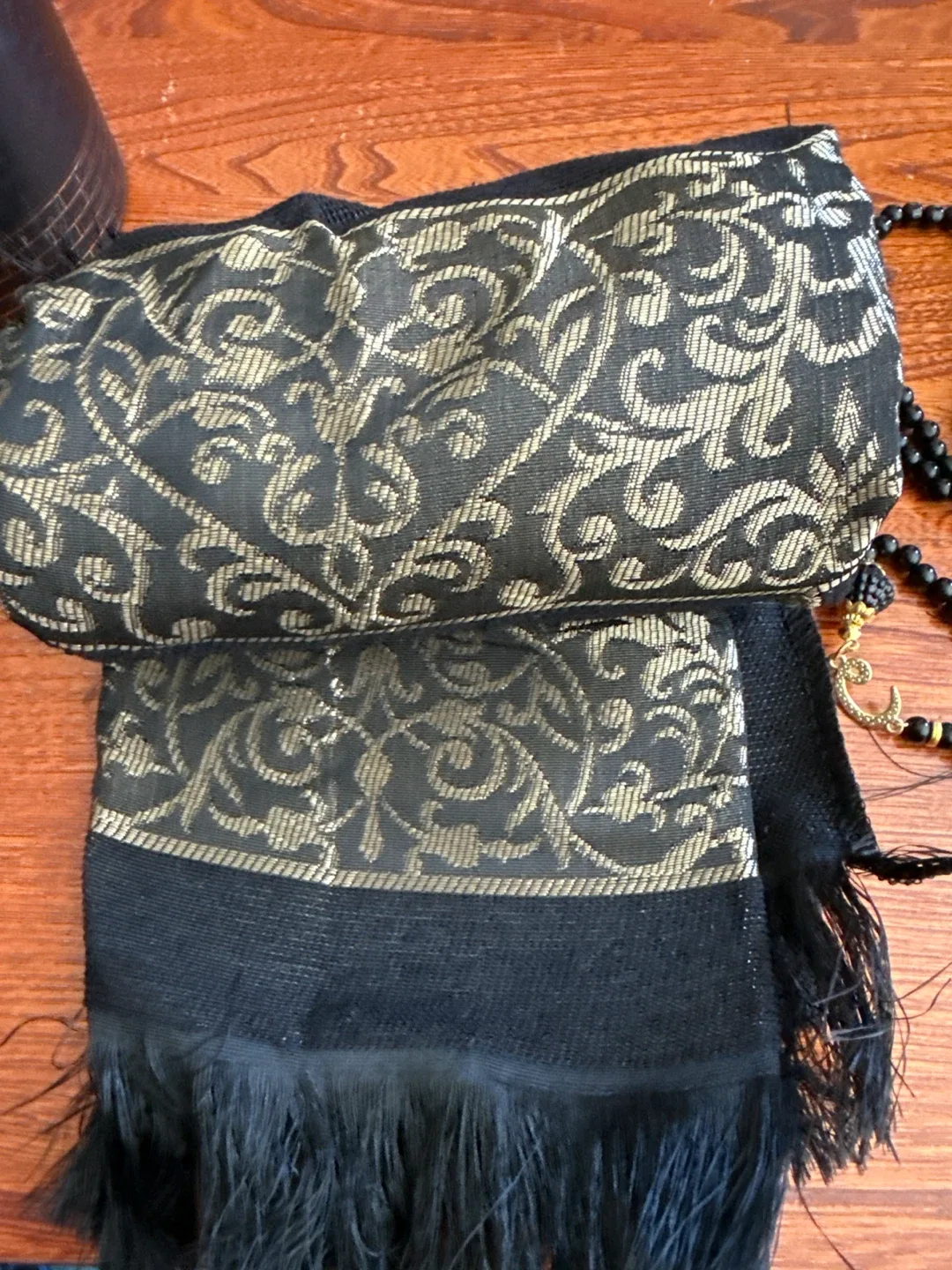 Ihvan Online Prayer Set - Black & Gold image indicator(4)