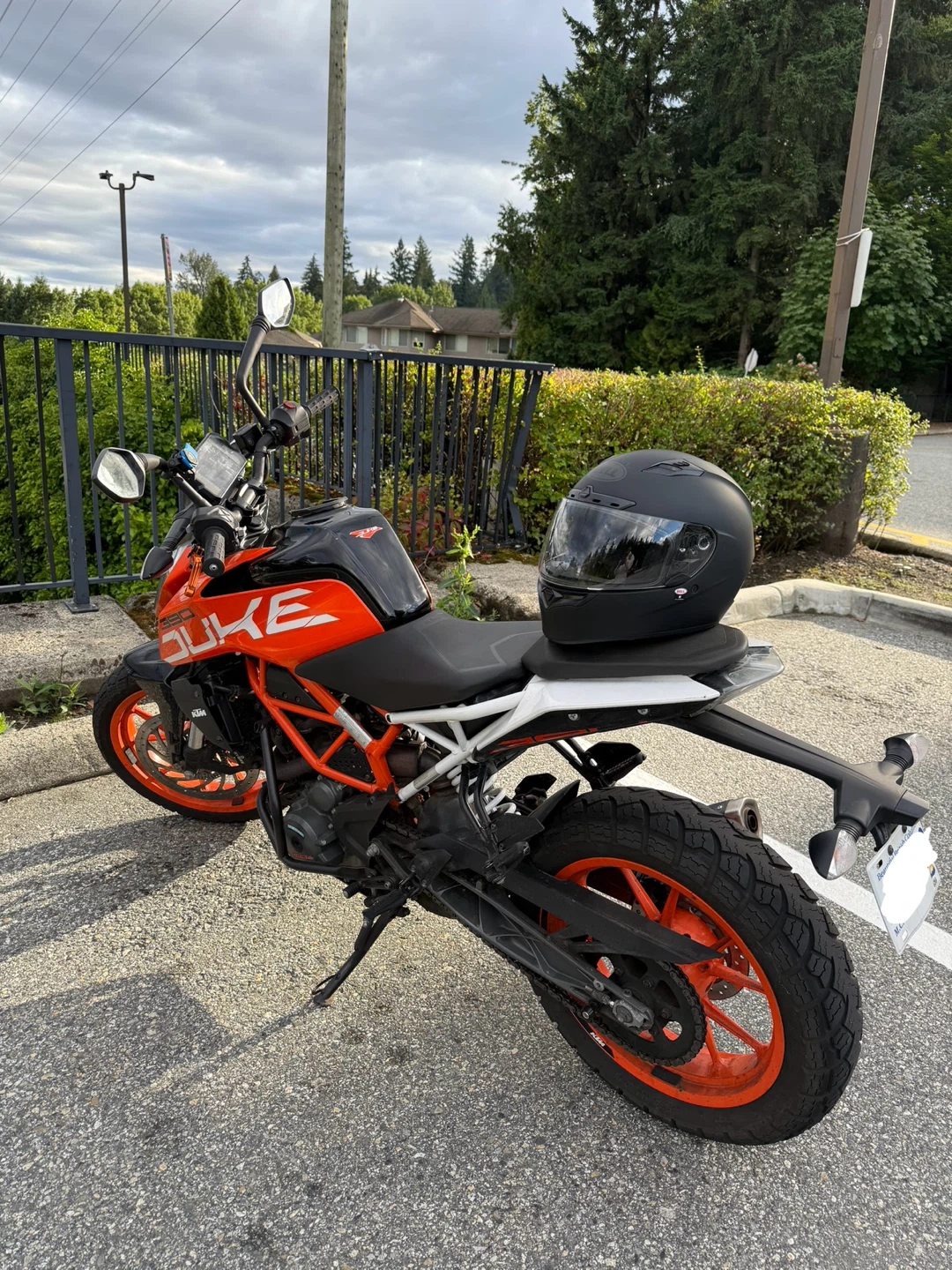 KTM Duke 390 Motorcycle - photo 3
