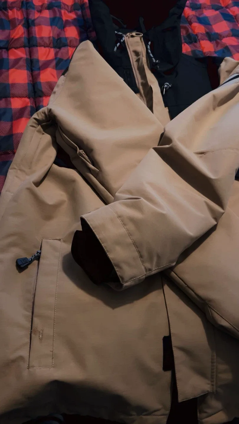 DC Snowboard Jacket - Size L image indicator(5)