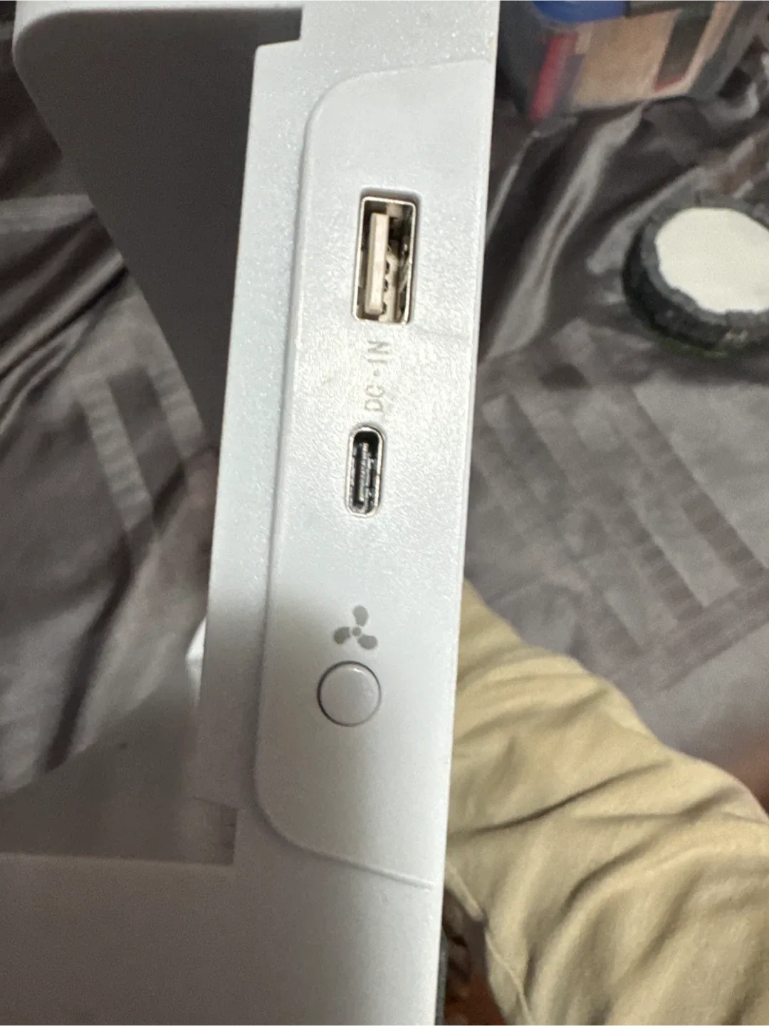 OTVO White Charging Dock image indicator(2)