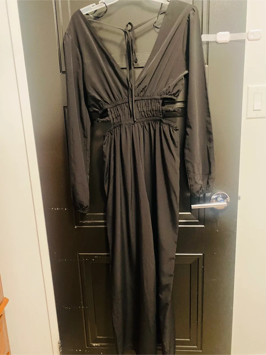 Forever 21 Black Long Sleeve Dress - Size S image indicator(2)