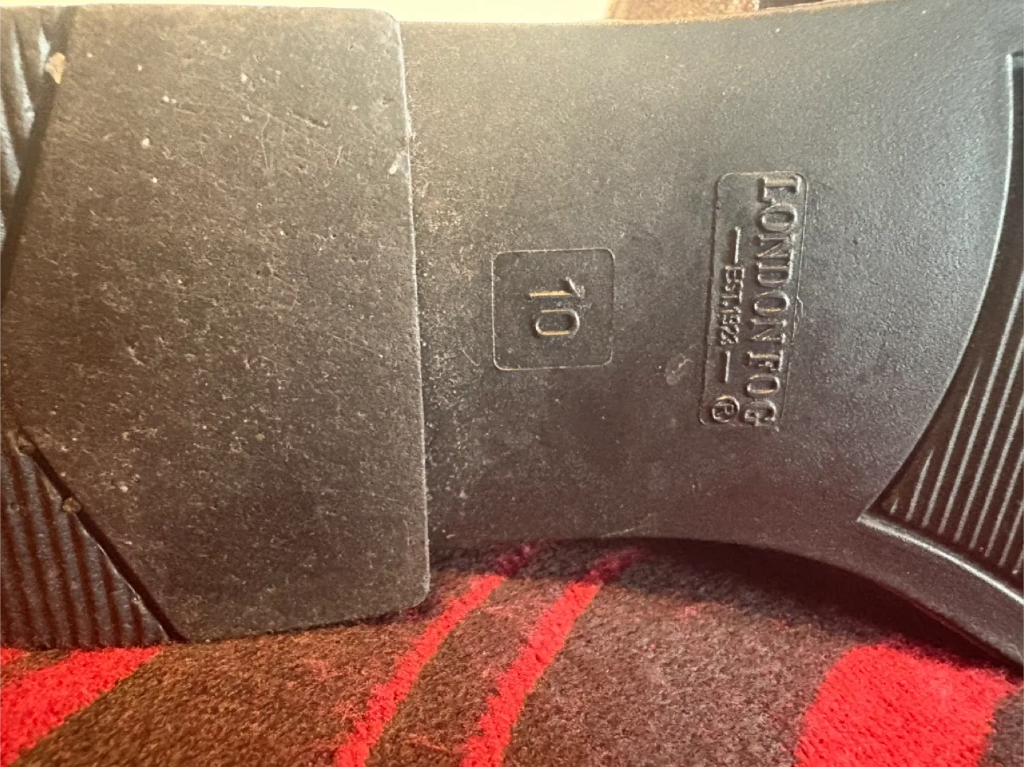 London Fog Chelsea Rain Boots - Size 10 image indicator(2)