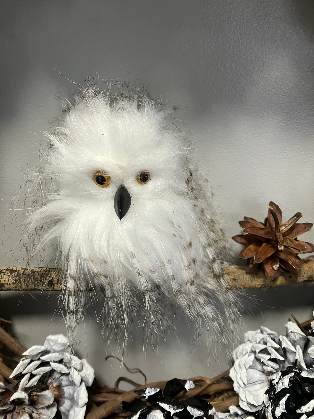 Pinecone Wreath with Snowy Owl - photo 3