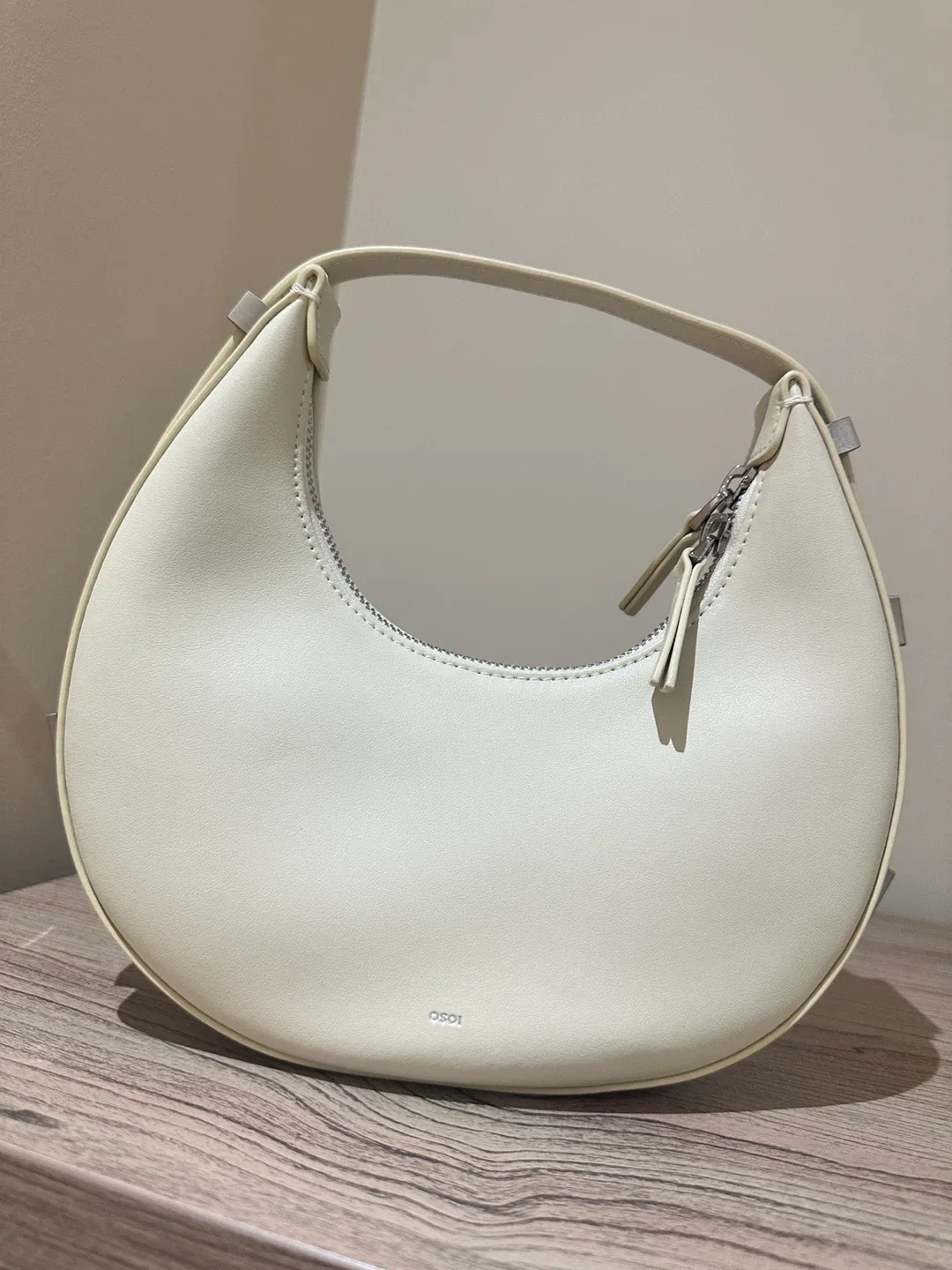 Cream Shoulder Bag image indicator(2)