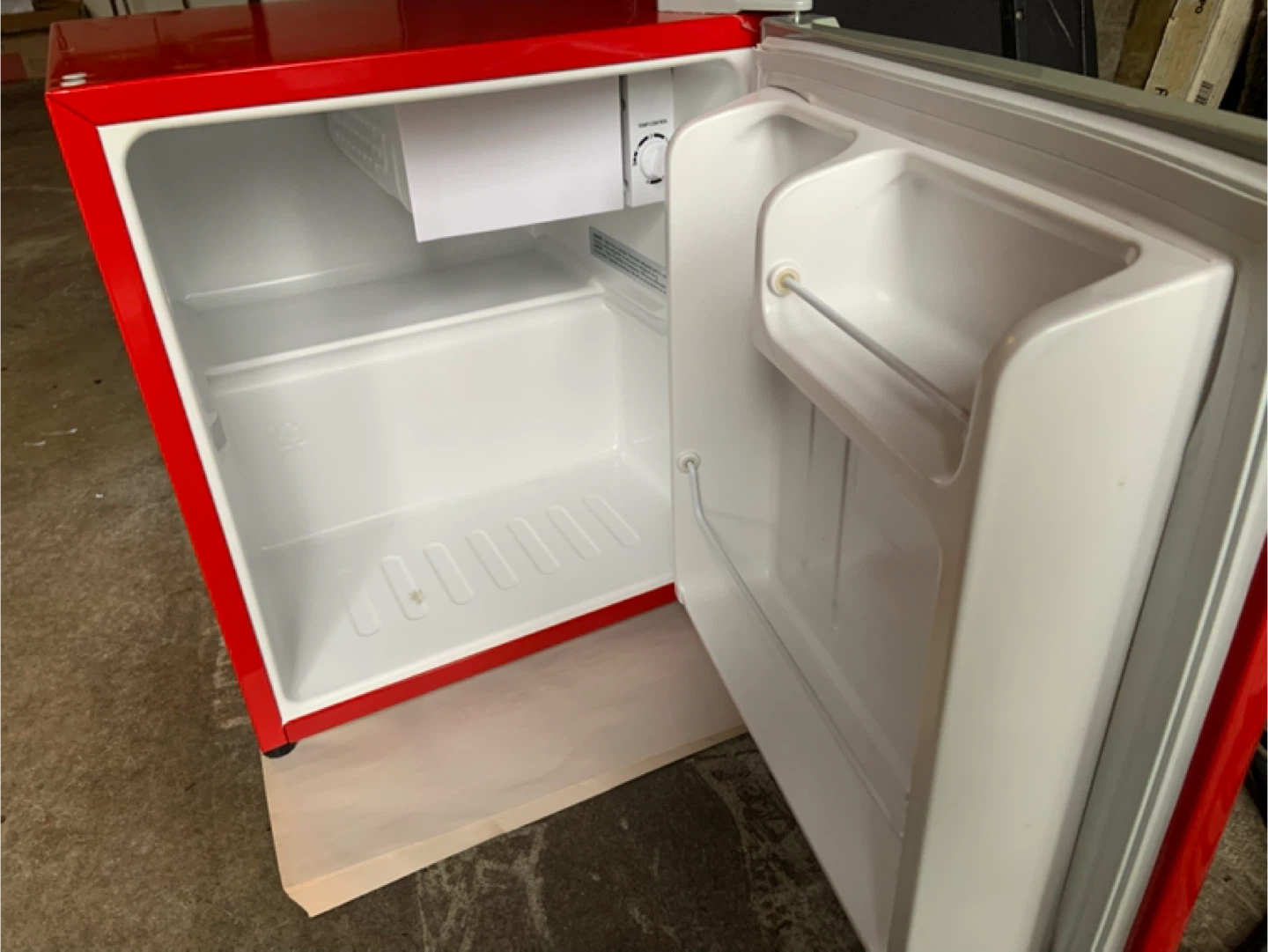 RCA Red Mini Fridge - photo 3