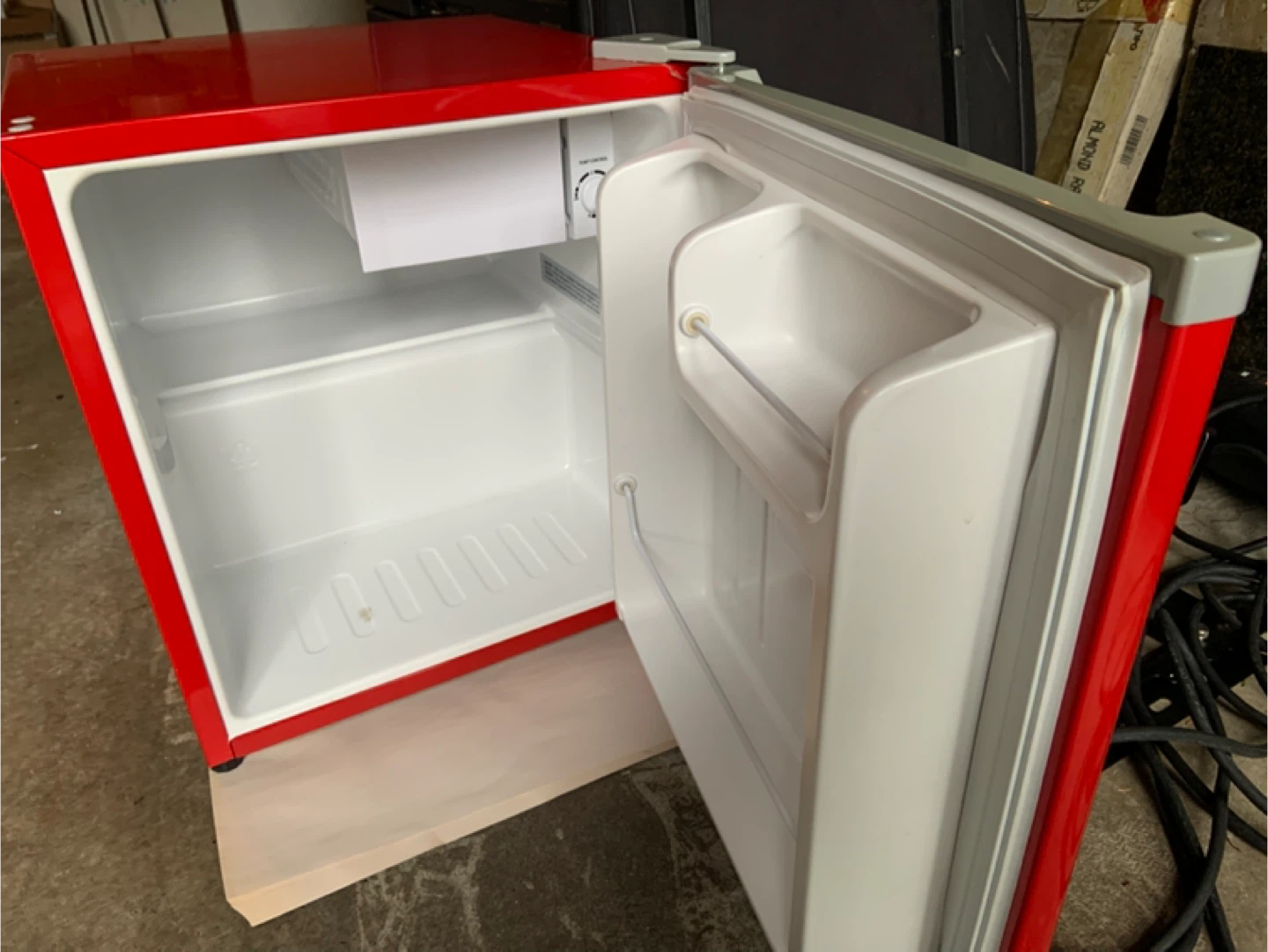 RCA Red Mini Fridge - photo 4