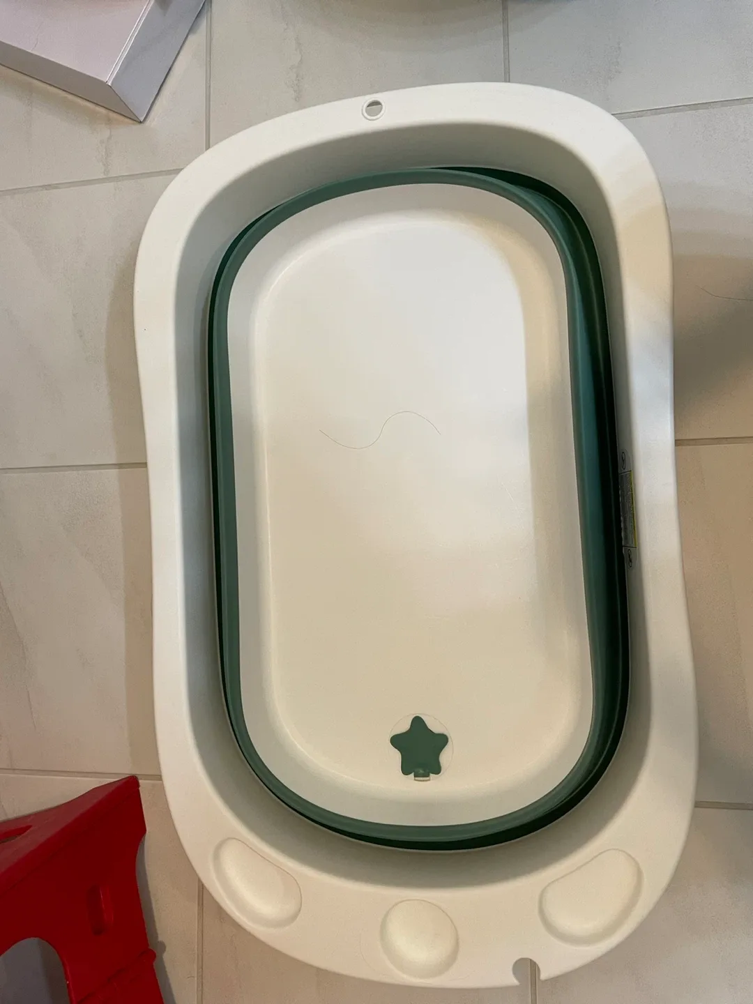 Collapsible Baby Bathtub with Bath Support image indicator(2)