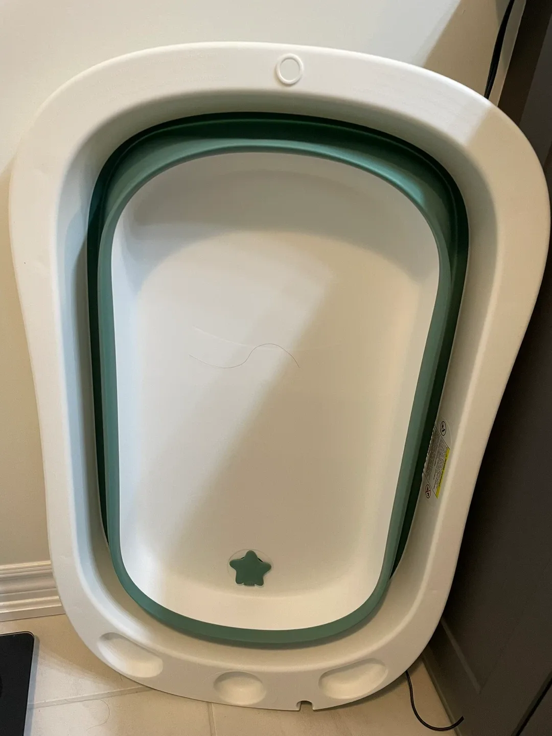 Collapsible Baby Bathtub with Bath Support image indicator(3)