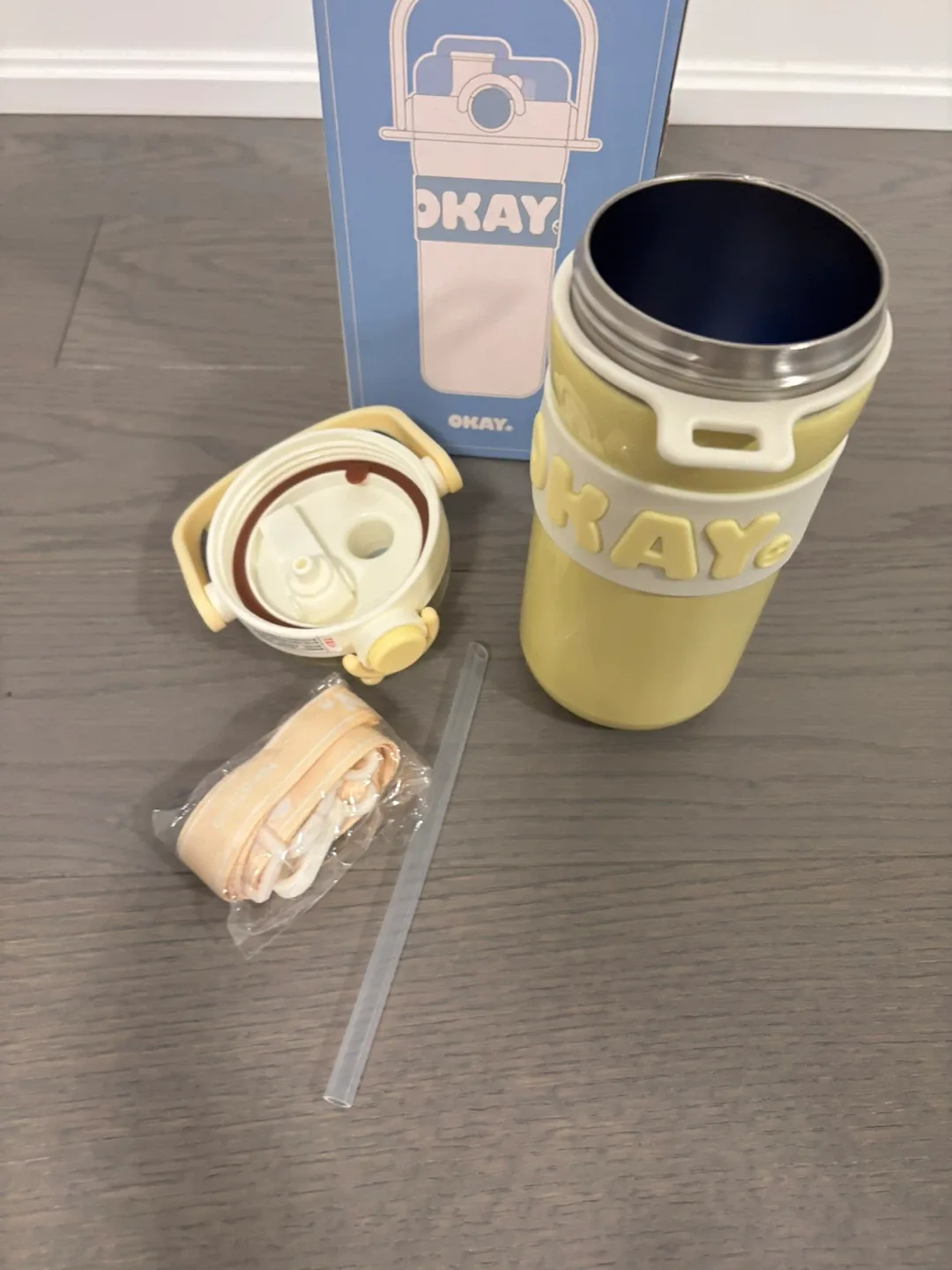 Okay. Yellow Water Bottle with Handle & Straw image indicator(5)