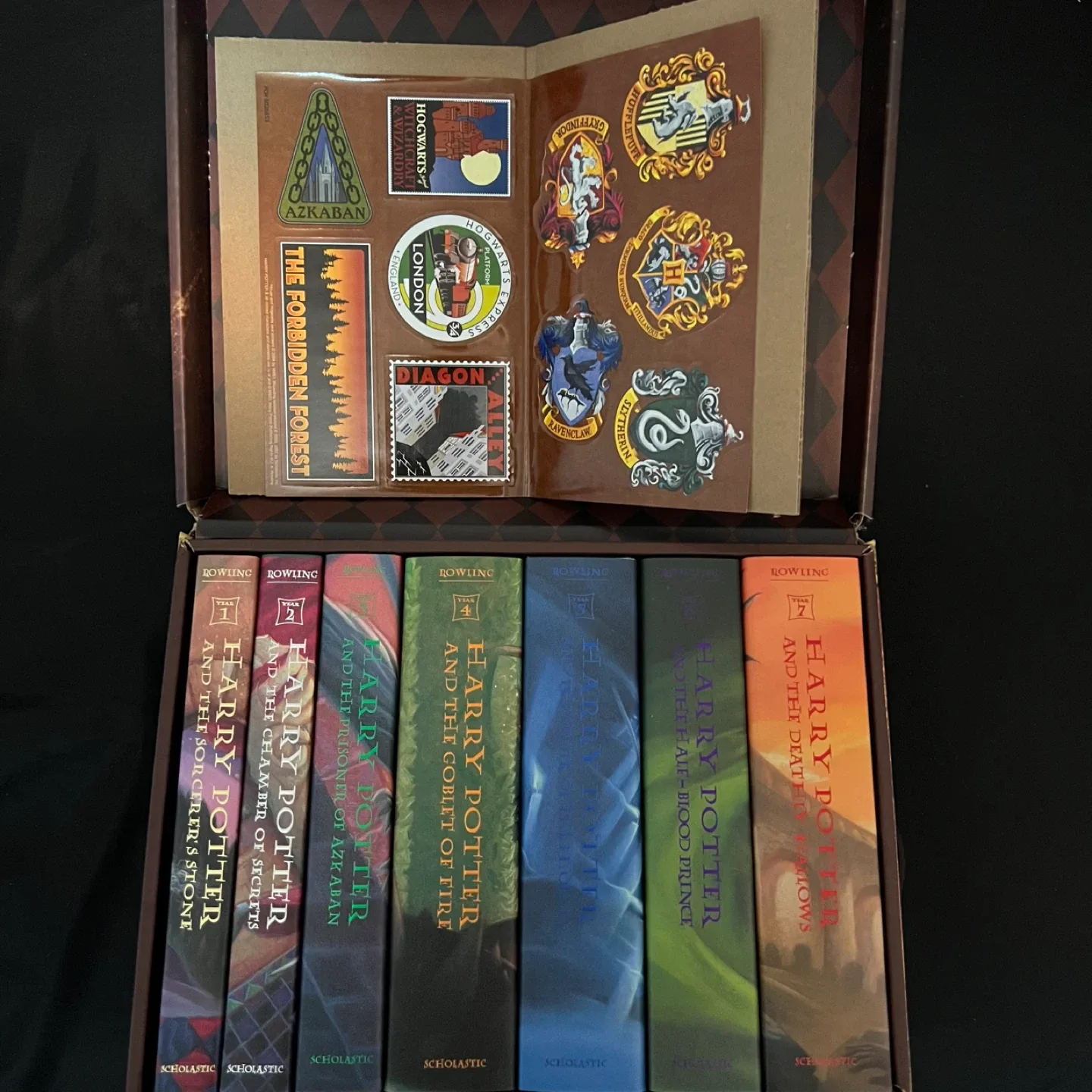 Harry Potter Harback Boxed Set image indicator(2)