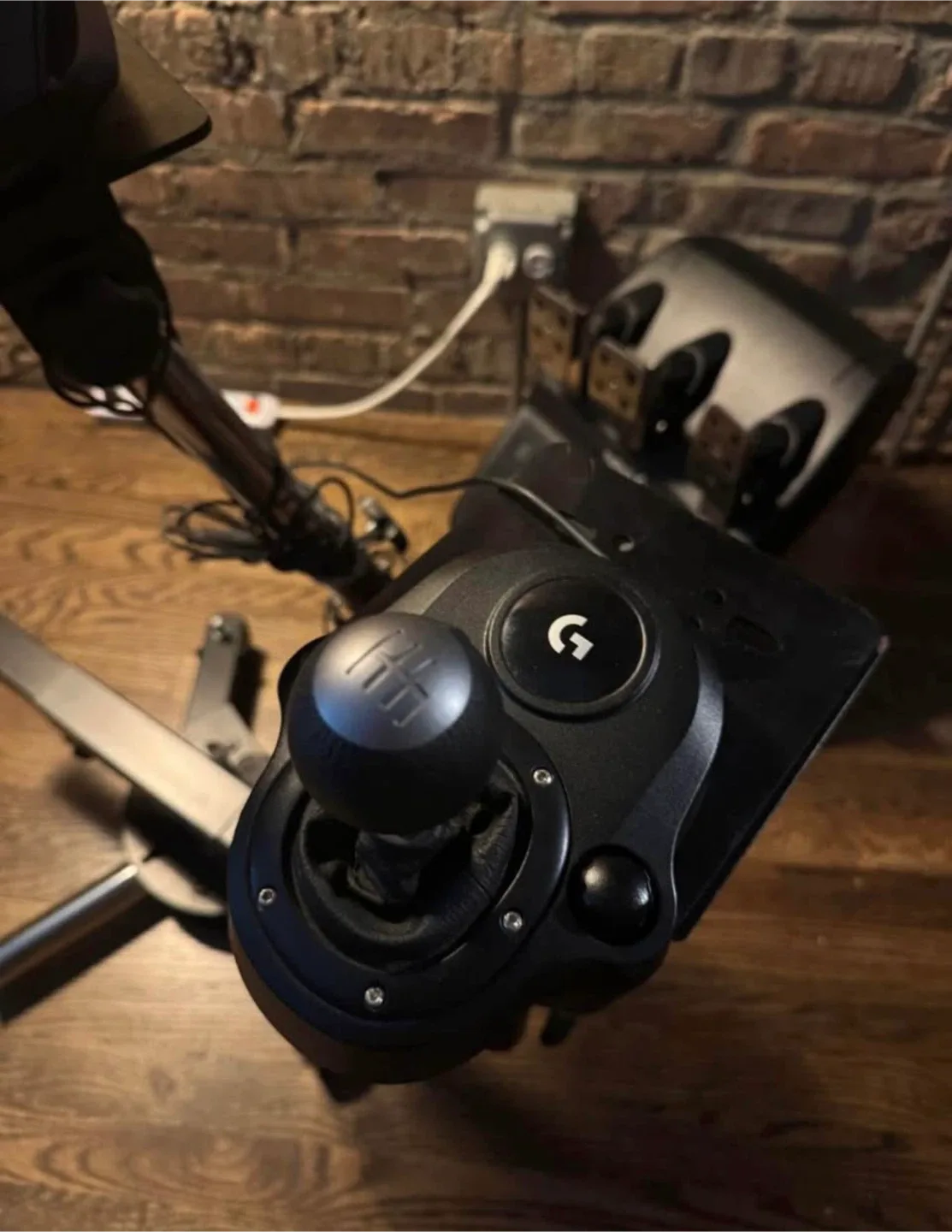 Logitech G29 Racing Wheel with Stand image indicator(4)