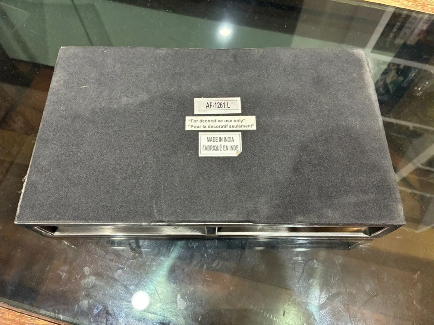 Decorative Tray with Metal Frame - made in India image indicator(2)